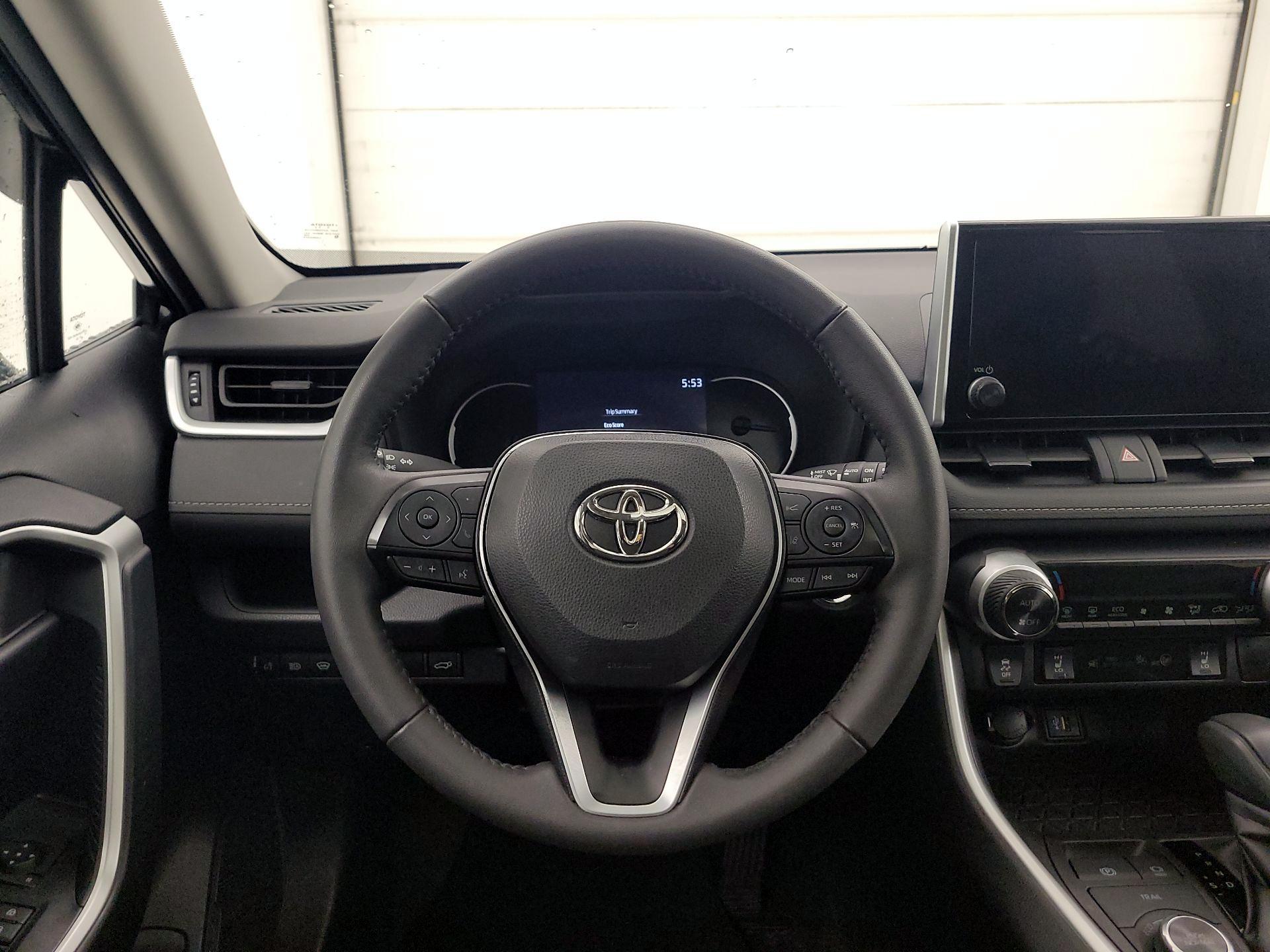 Thumbnail: 2023 Toyota RAV4 - 10