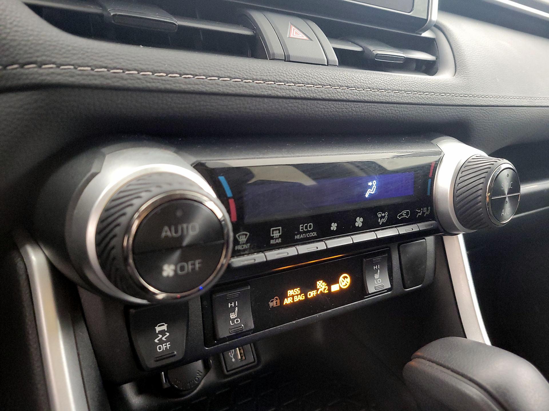 Thumbnail: 2023 Toyota RAV4 - 16