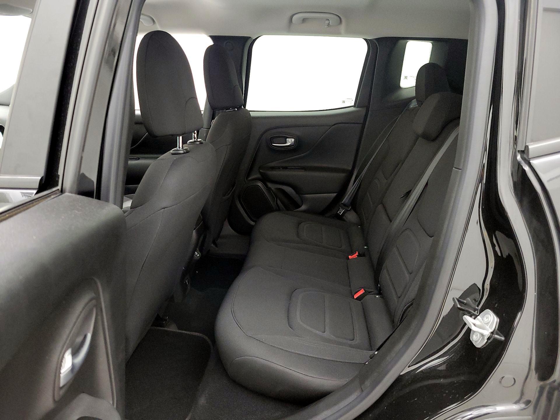 Thumbnail: 2022 Jeep Renegade - 20
