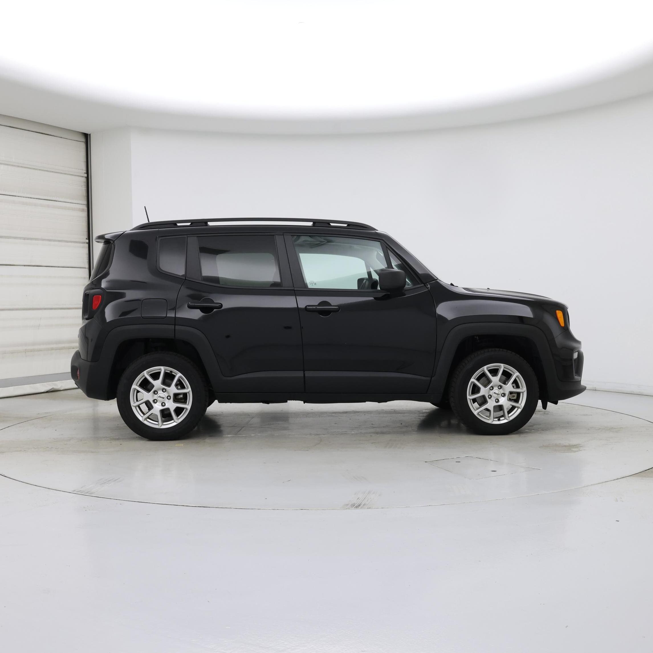 Thumbnail: 2022 Jeep Renegade - 7