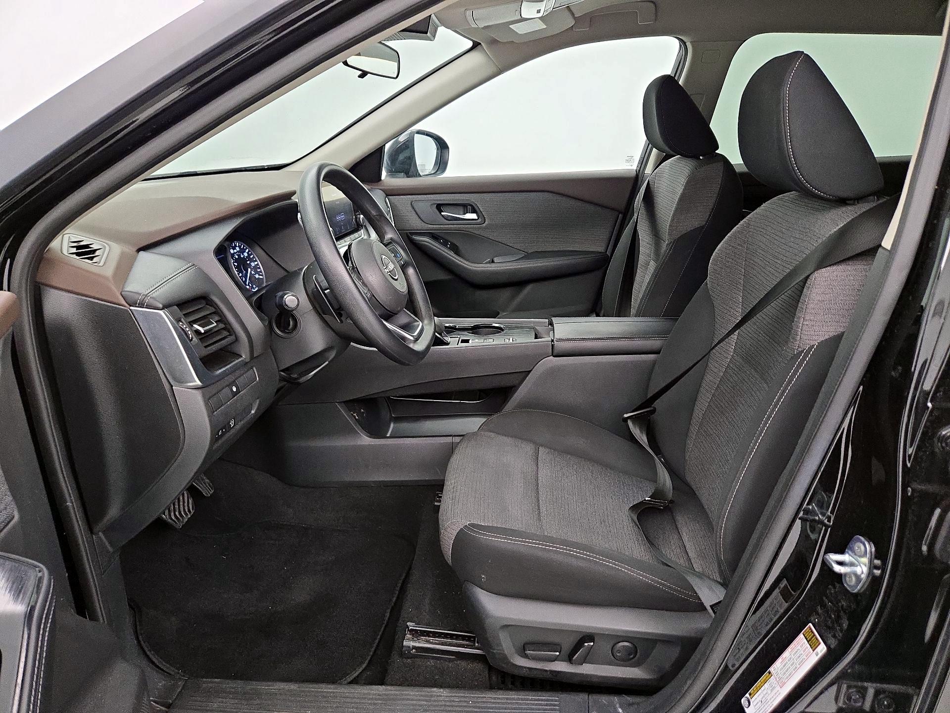 Thumbnail: 2023 Nissan Rogue - 11