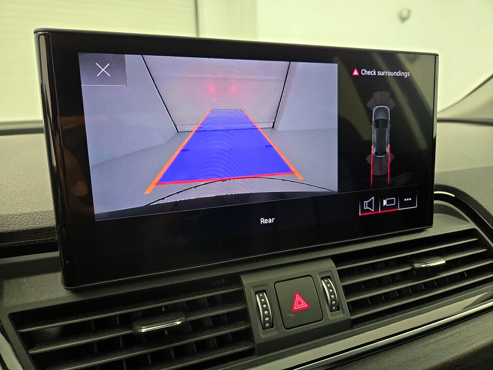 Thumbnail: 2023 Audi Q5 - 14