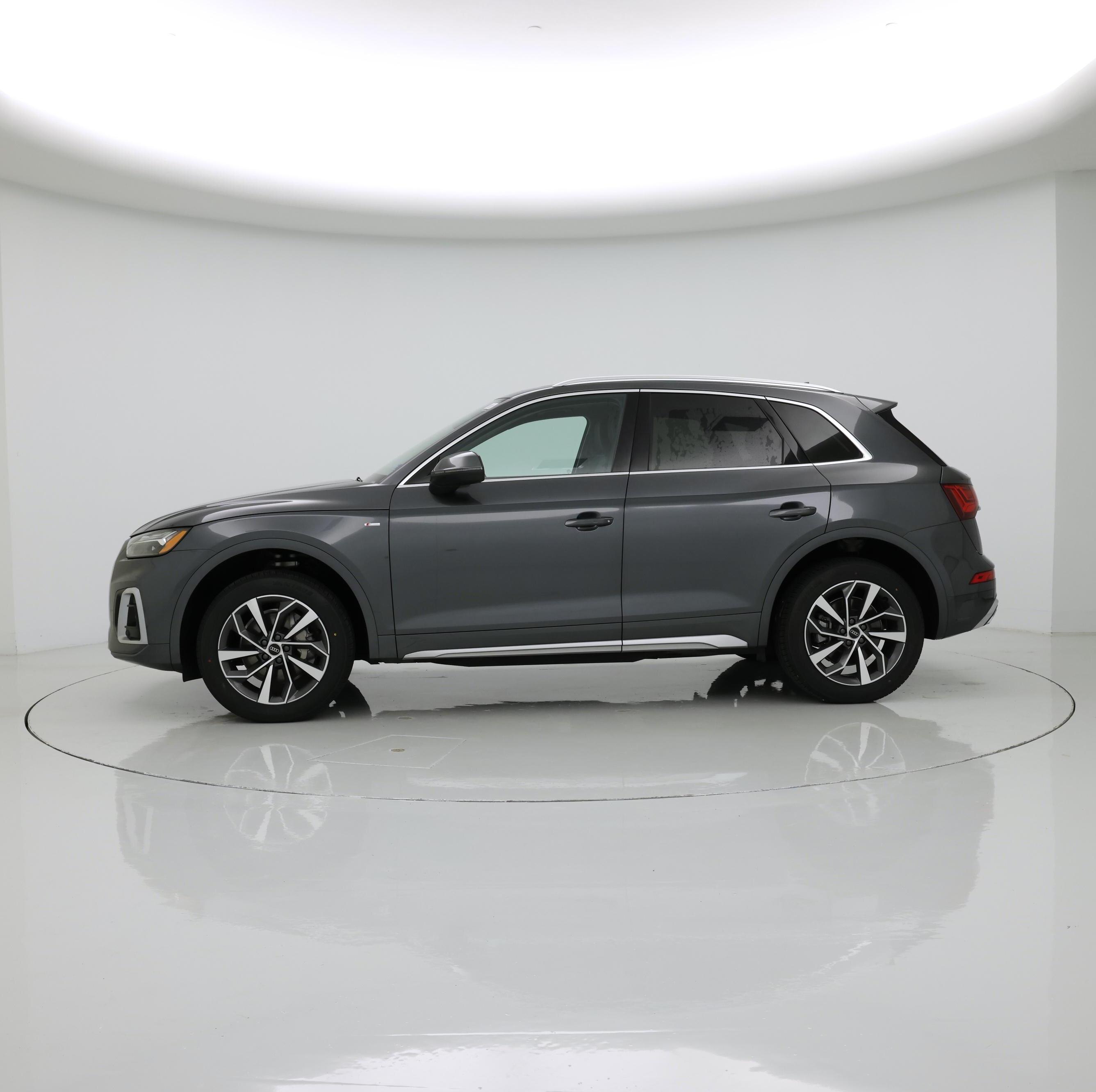 Thumbnail: 2023 Audi Q5 - 3