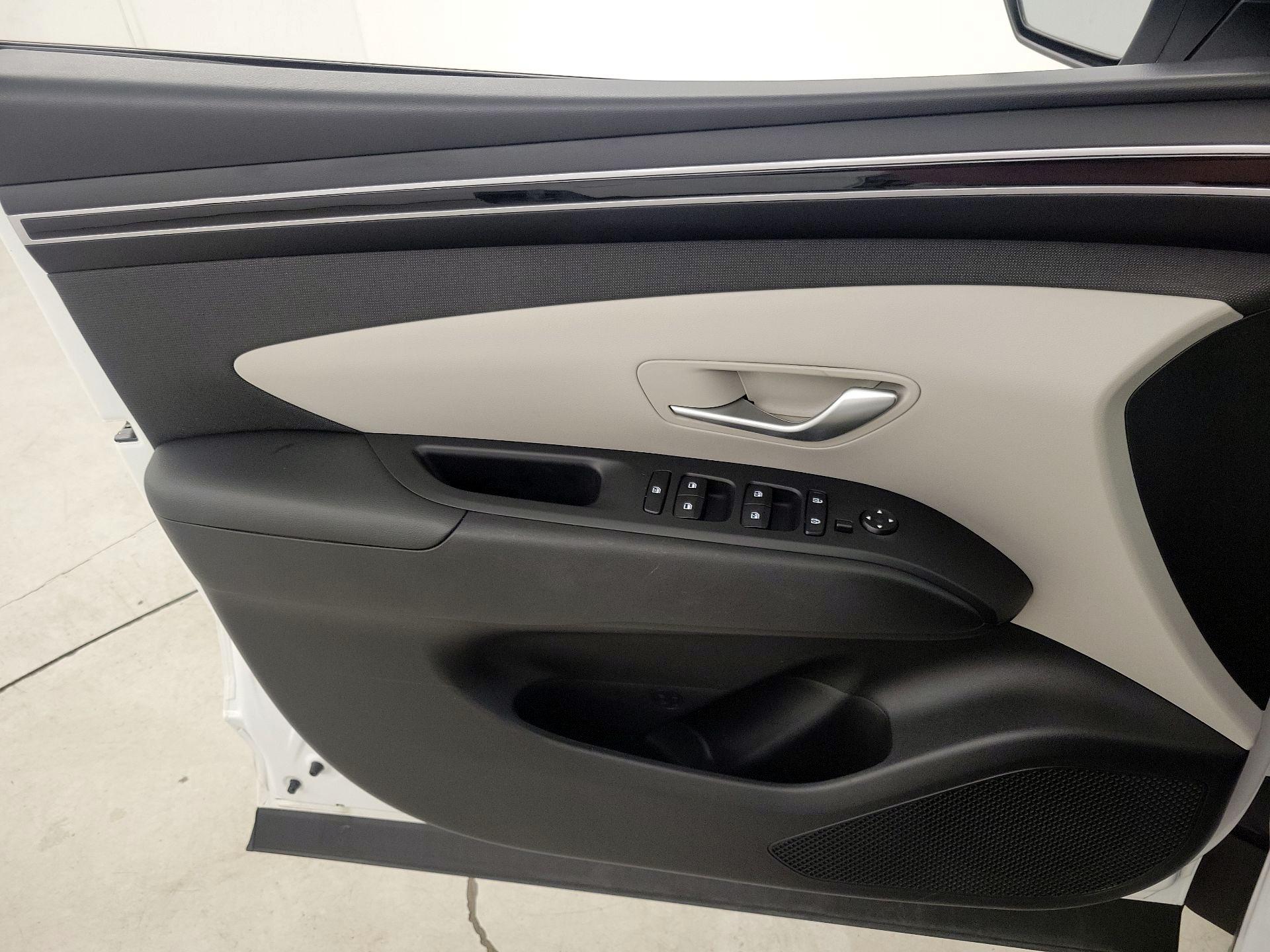 Thumbnail: 2023 Hyundai Tucson - 12