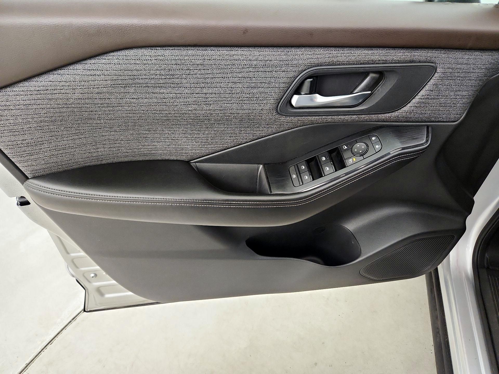 Thumbnail: 2022 Nissan Rogue - 12