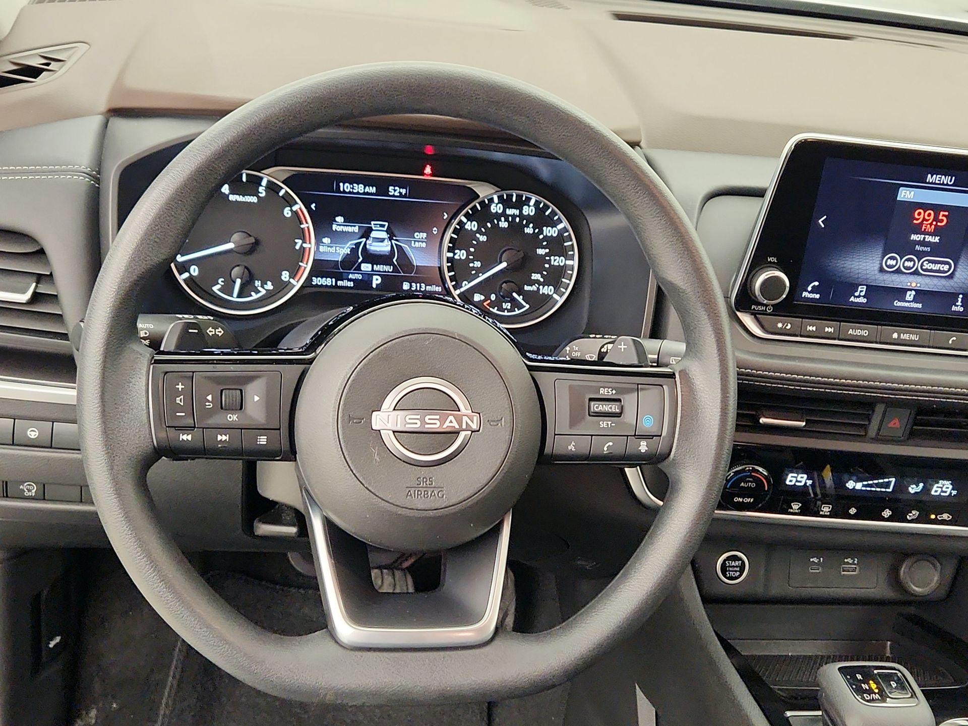 Thumbnail: 2023 Nissan Rogue - 10