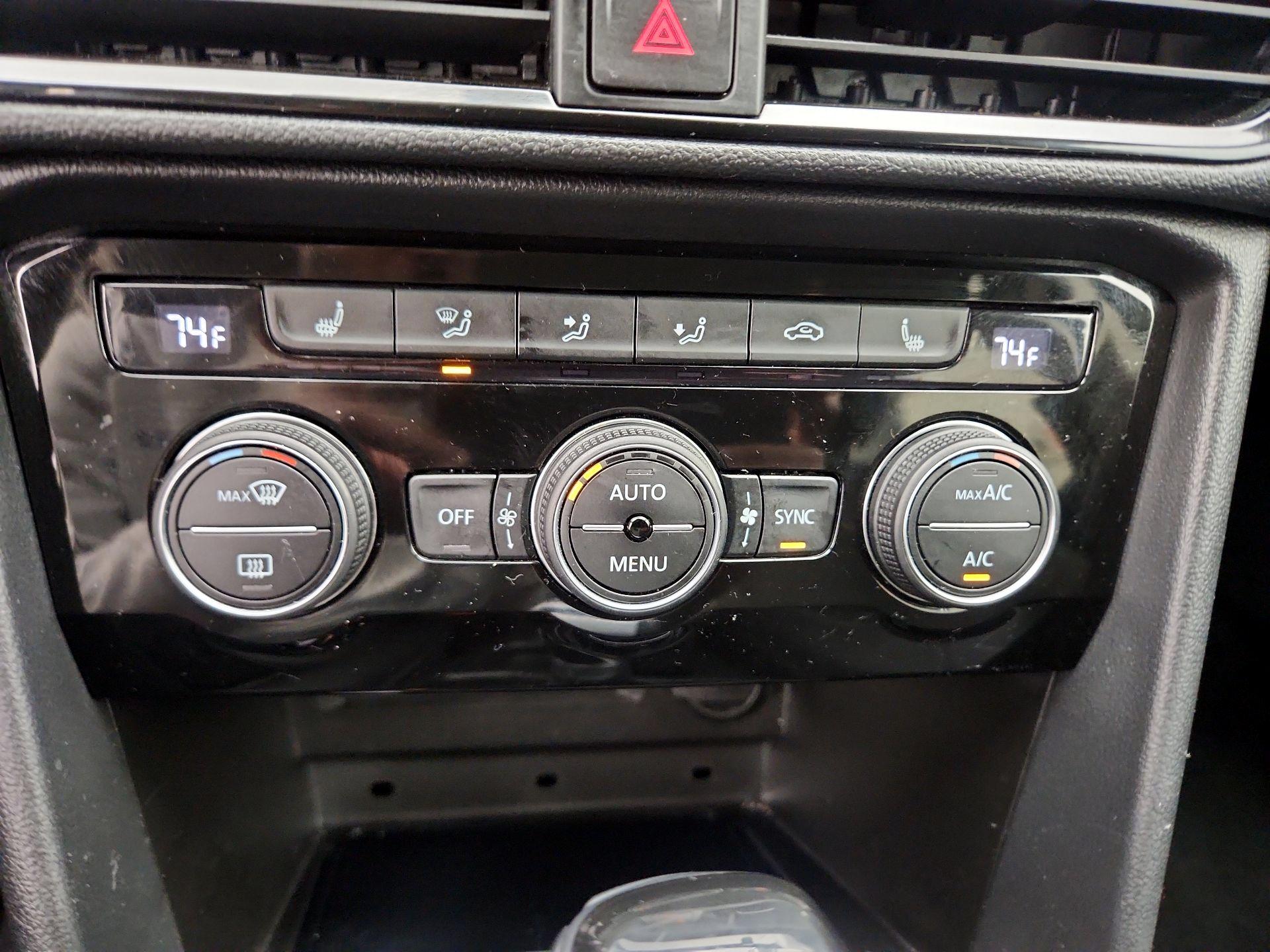 Thumbnail: 2024 Volkswagen Taos - 16