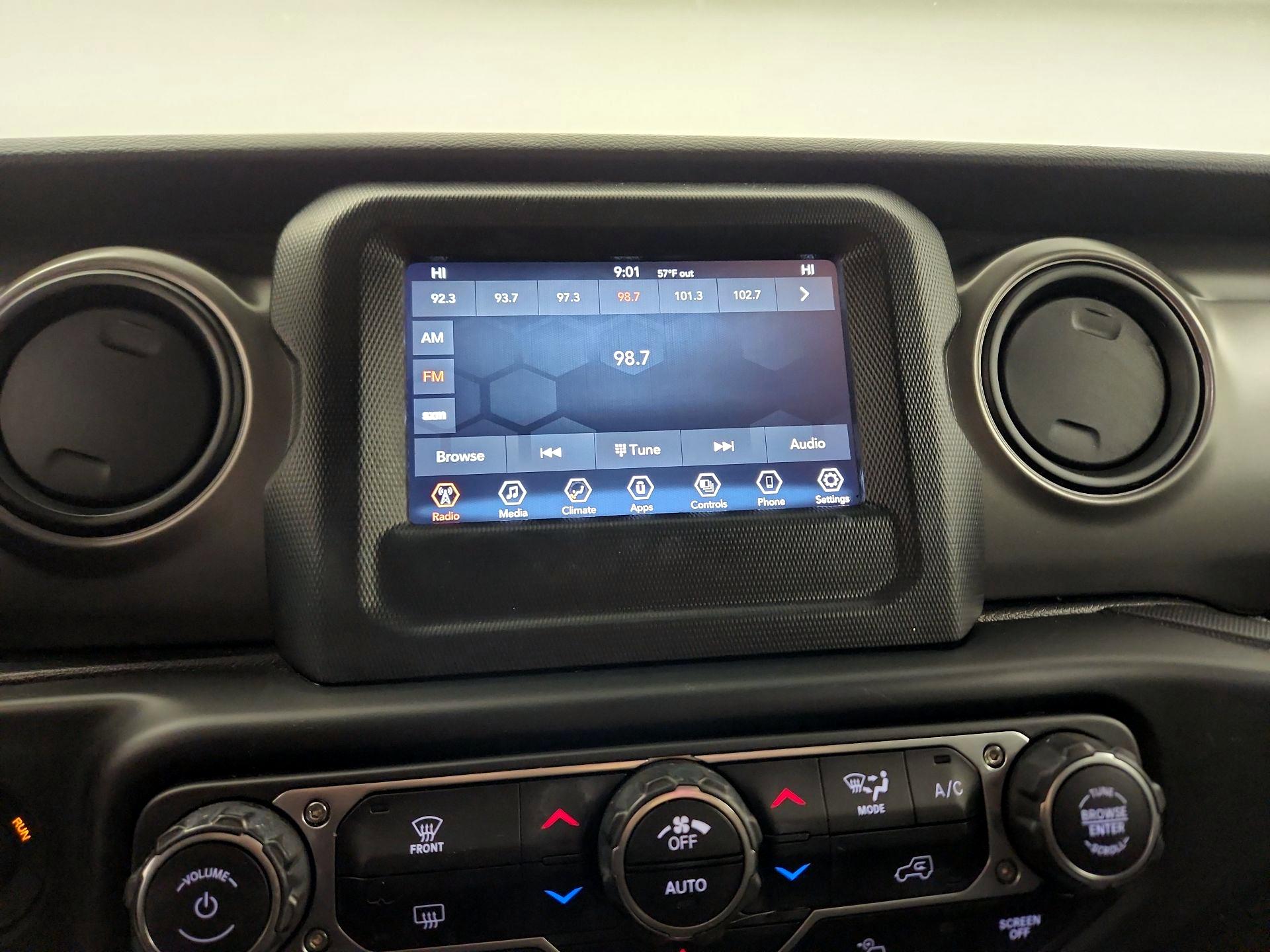 Thumbnail: 2021 Jeep Wrangler - 15