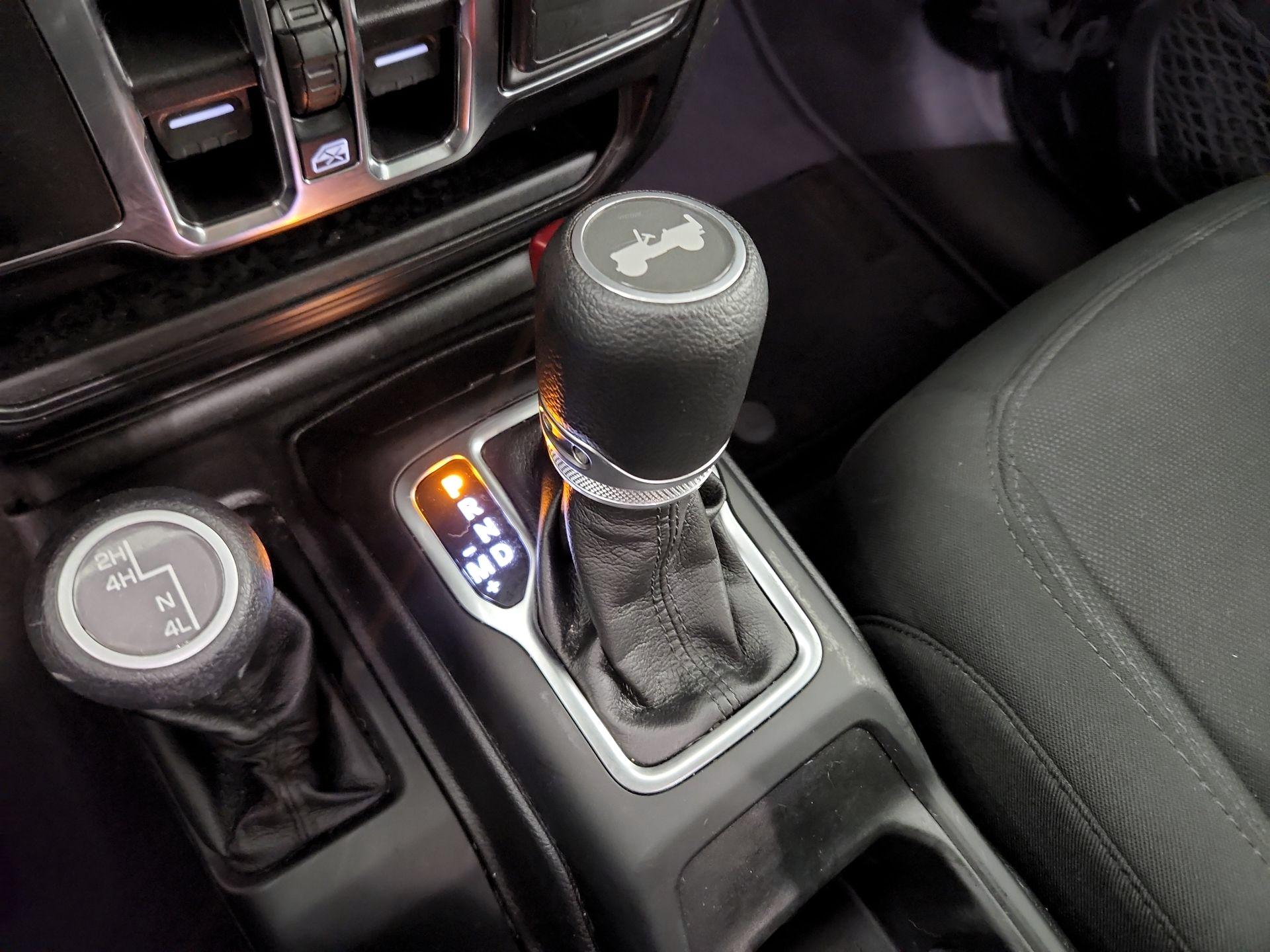 Thumbnail: 2021 Jeep Wrangler - 17