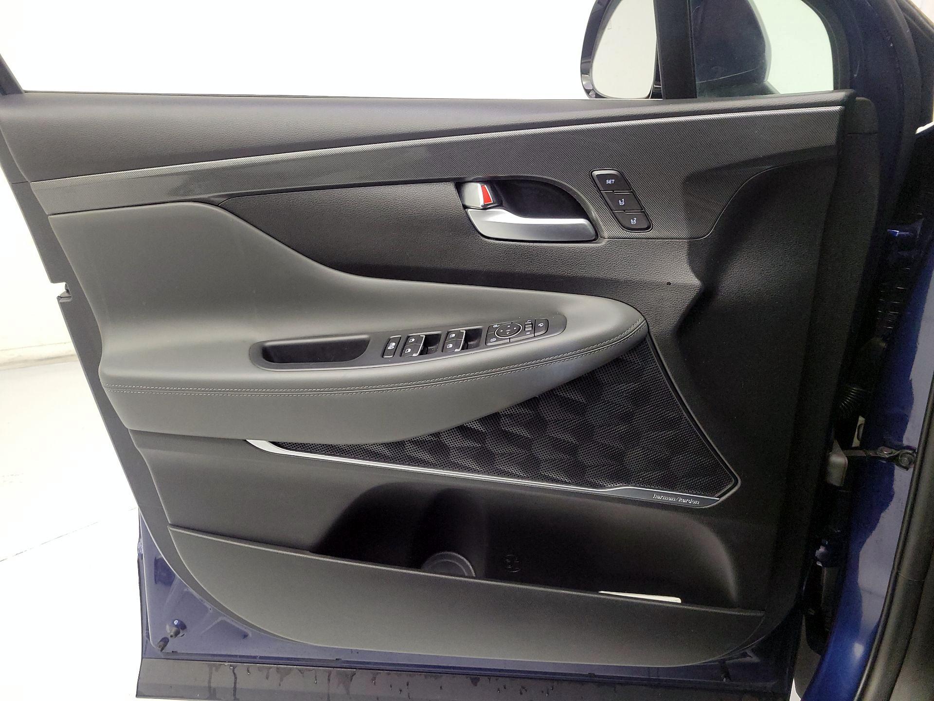 Thumbnail: 2023 Hyundai Santa Fe - 10