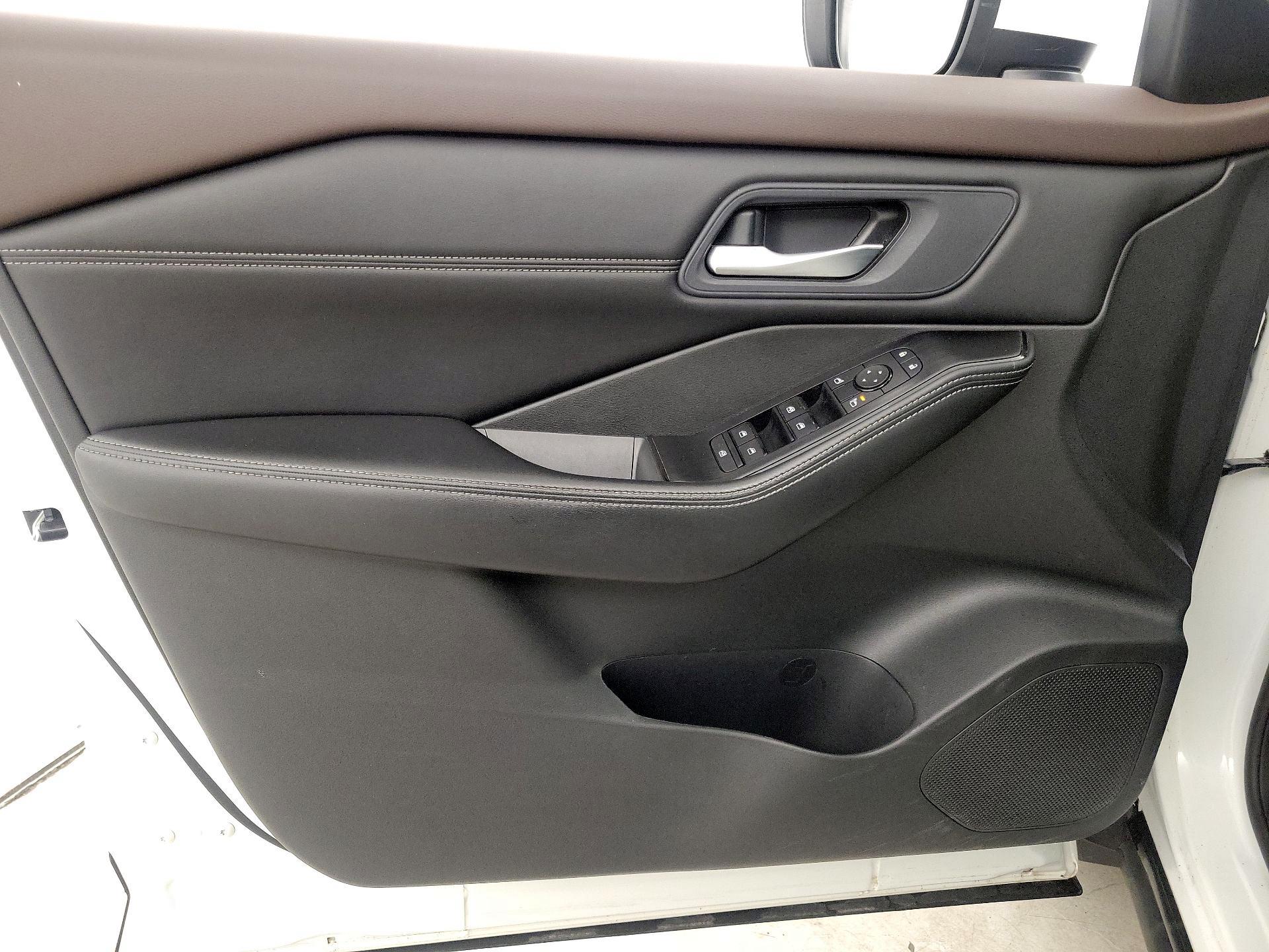 Thumbnail: 2023 Nissan Rogue - 12