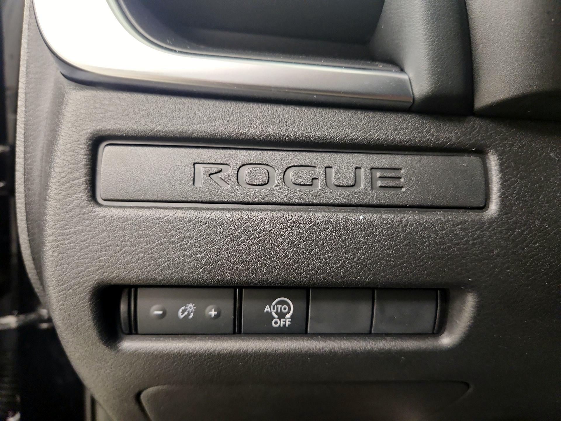 Thumbnail: 2023 Nissan Rogue - 13