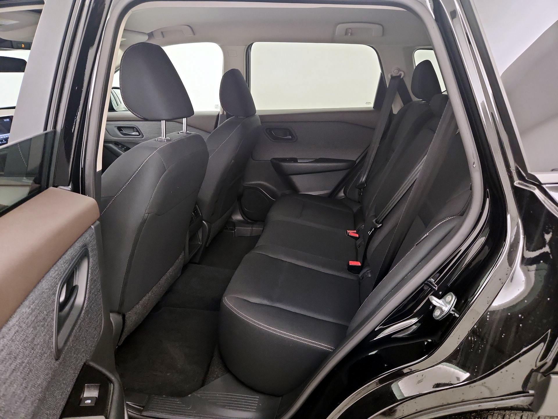 Thumbnail: 2023 Nissan Rogue - 19