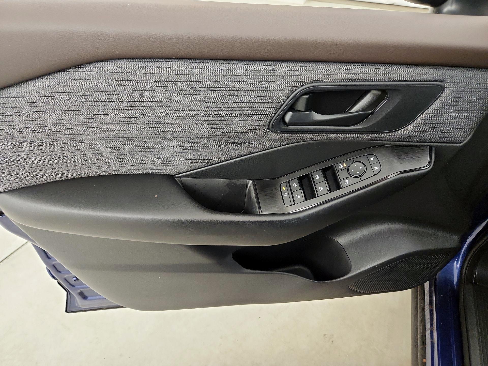 Thumbnail: 2023 Nissan Rogue - 12