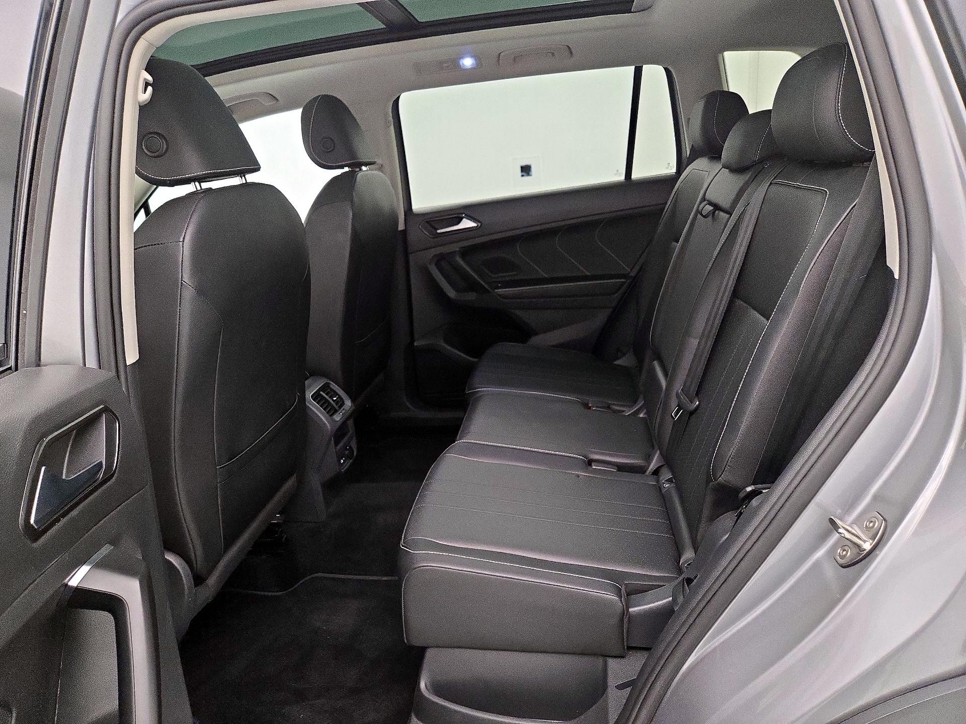 Thumbnail: 2023 Volkswagen Tiguan - 20