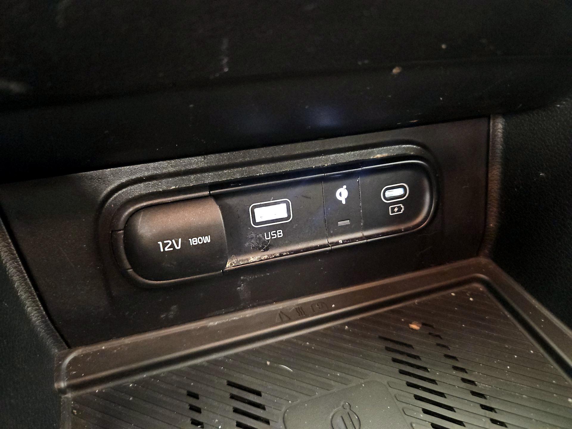 Thumbnail: 2023 Kia Sportage - 19