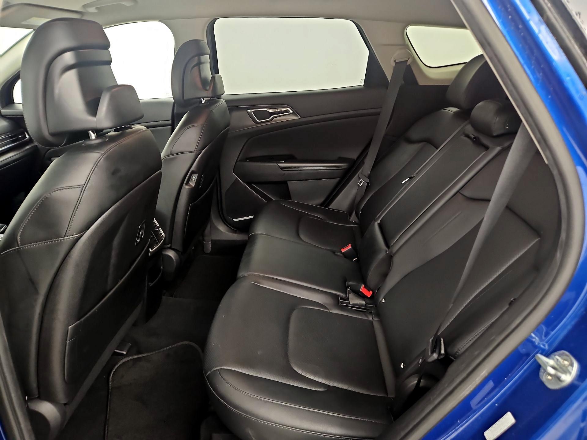 Thumbnail: 2023 Kia Sportage - 20