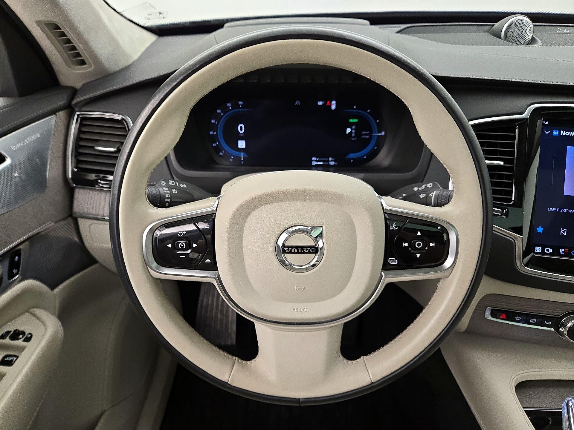 Thumbnail: 2023 Volvo XC90 - 10