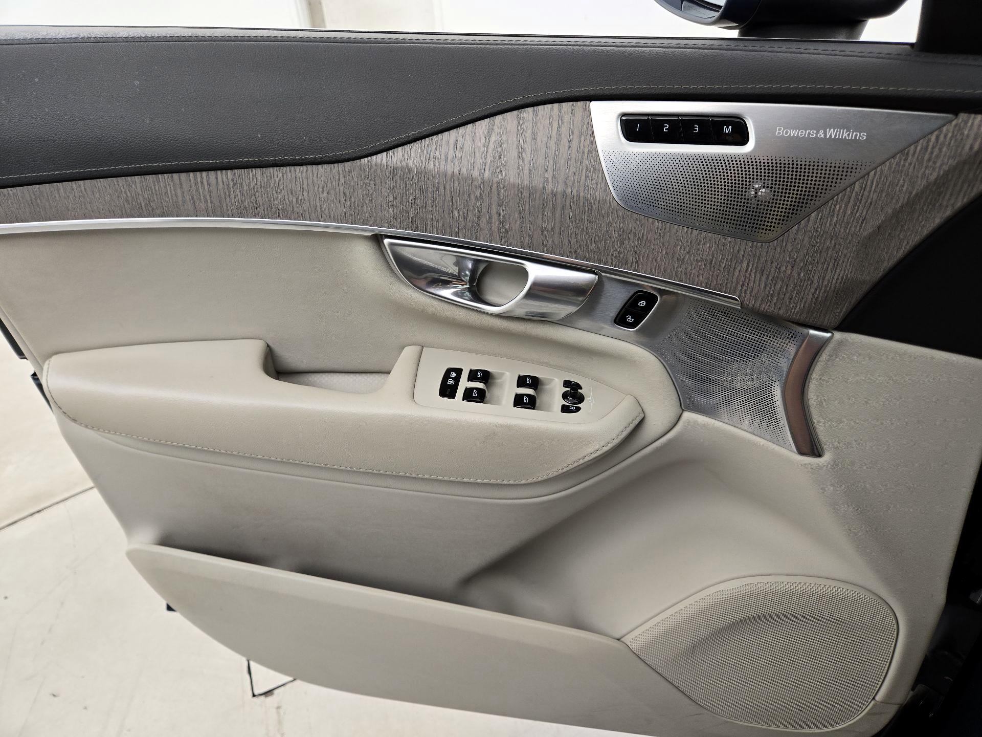 Thumbnail: 2023 Volvo XC90 - 12