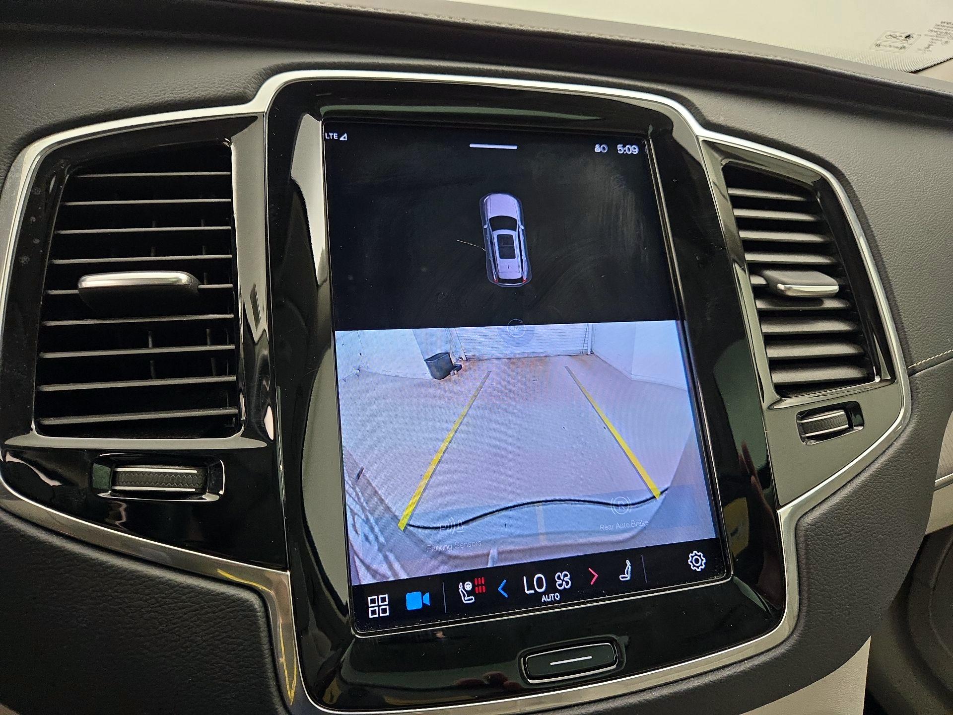 Thumbnail: 2023 Volvo XC90 - 14