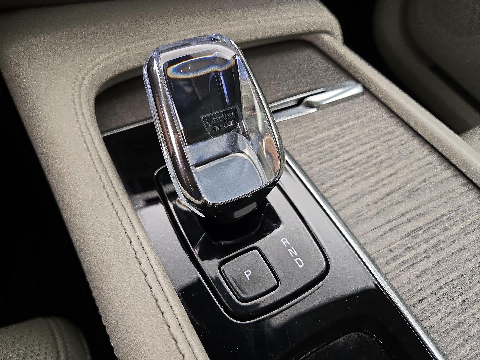 Thumbnail: 2023 Volvo XC90 - 17