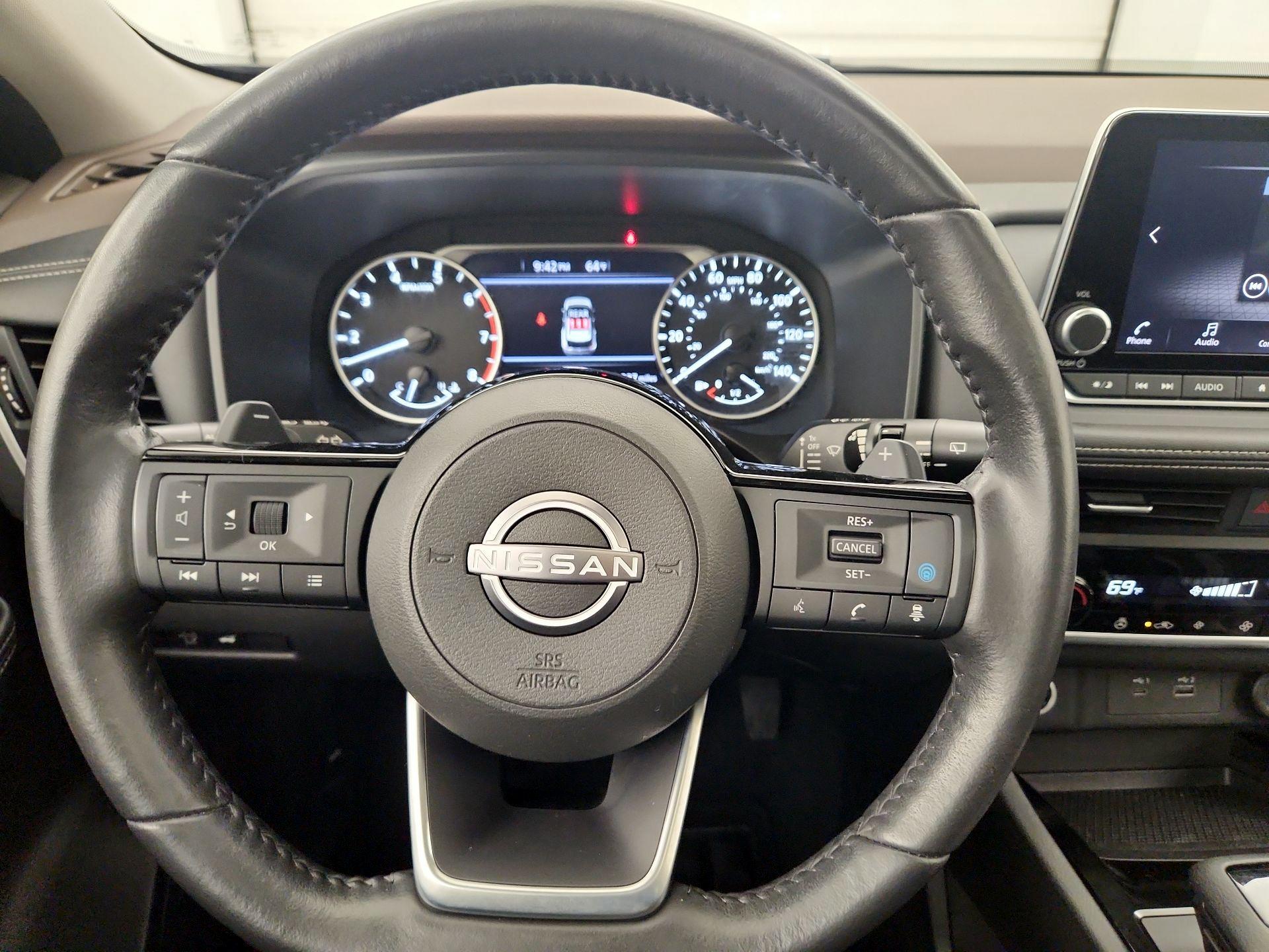 Thumbnail: 2023 Nissan Rogue - 10