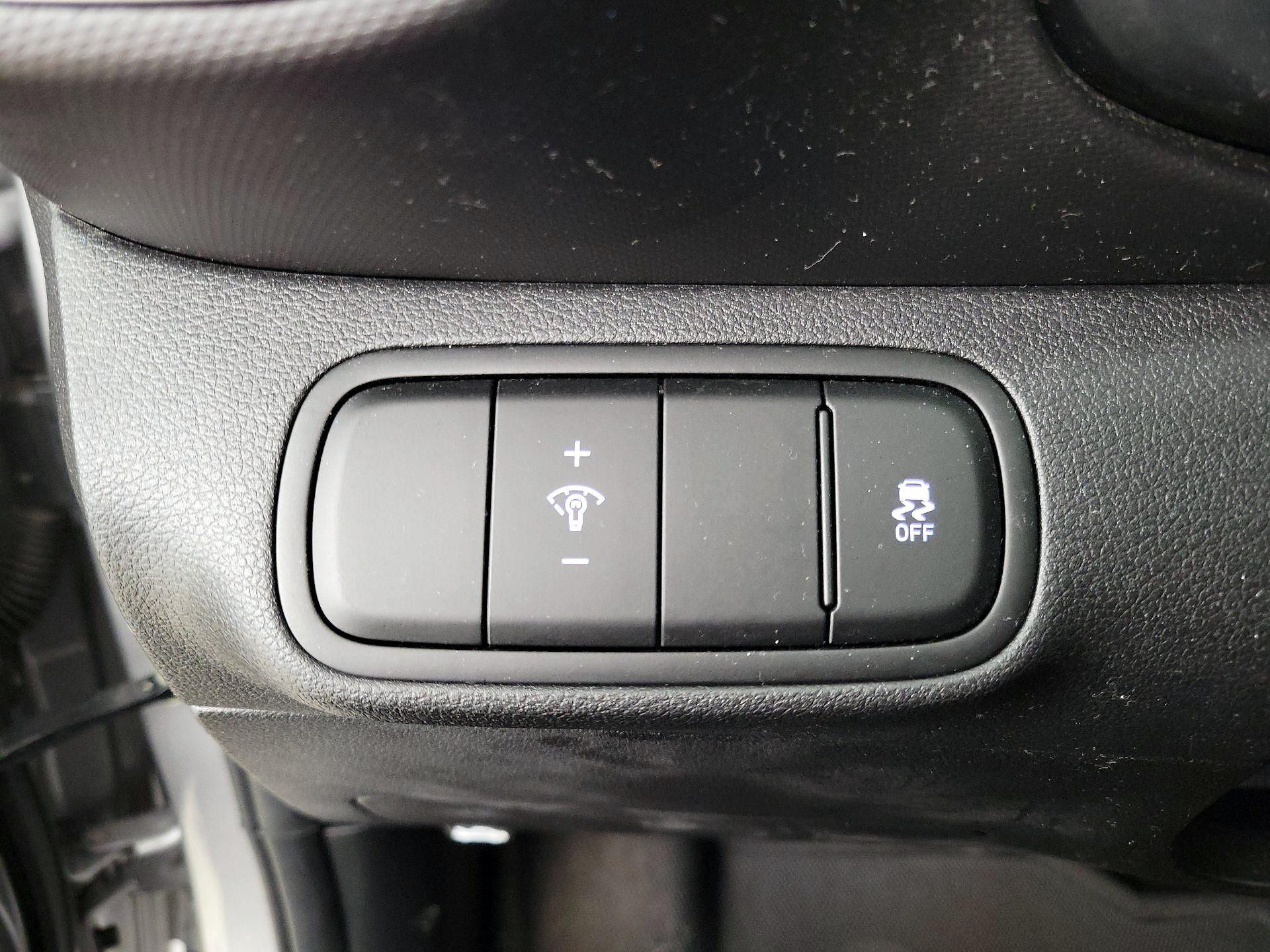 Thumbnail: 2024 Hyundai Venue - 13