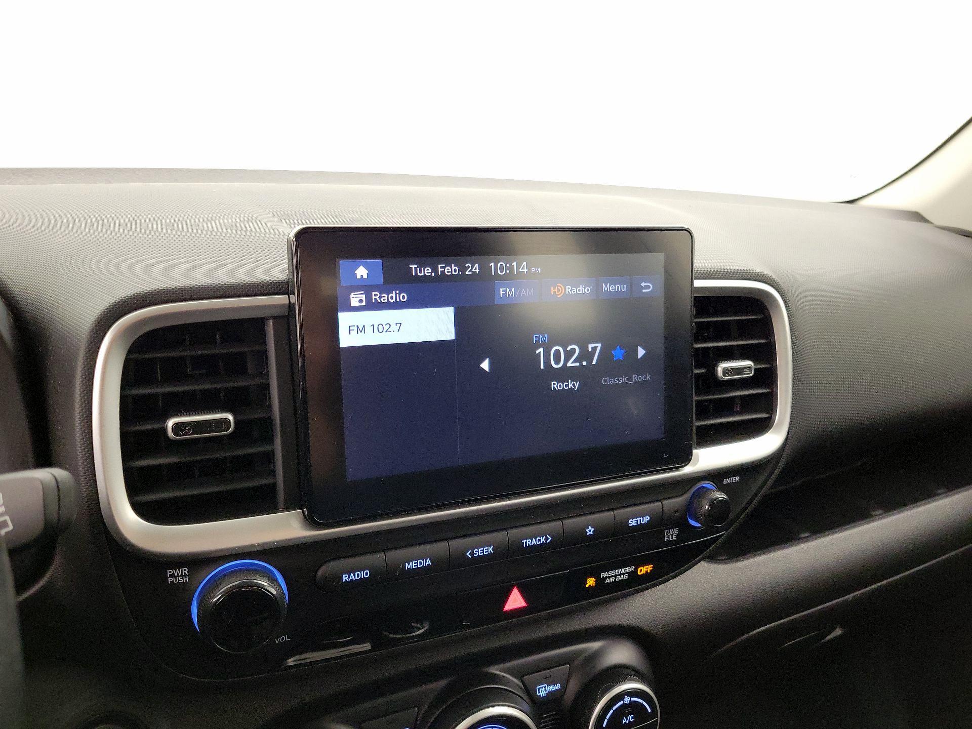 Thumbnail: 2024 Hyundai Venue - 15