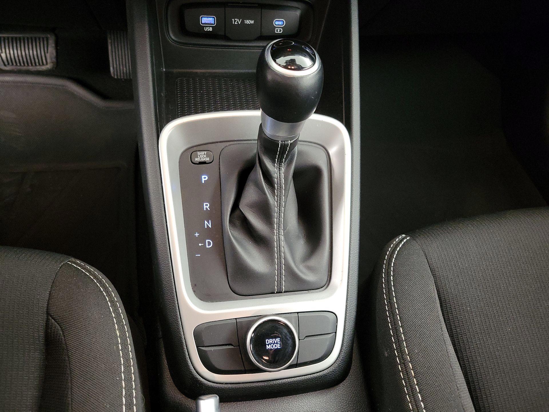 Thumbnail: 2024 Hyundai Venue - 17