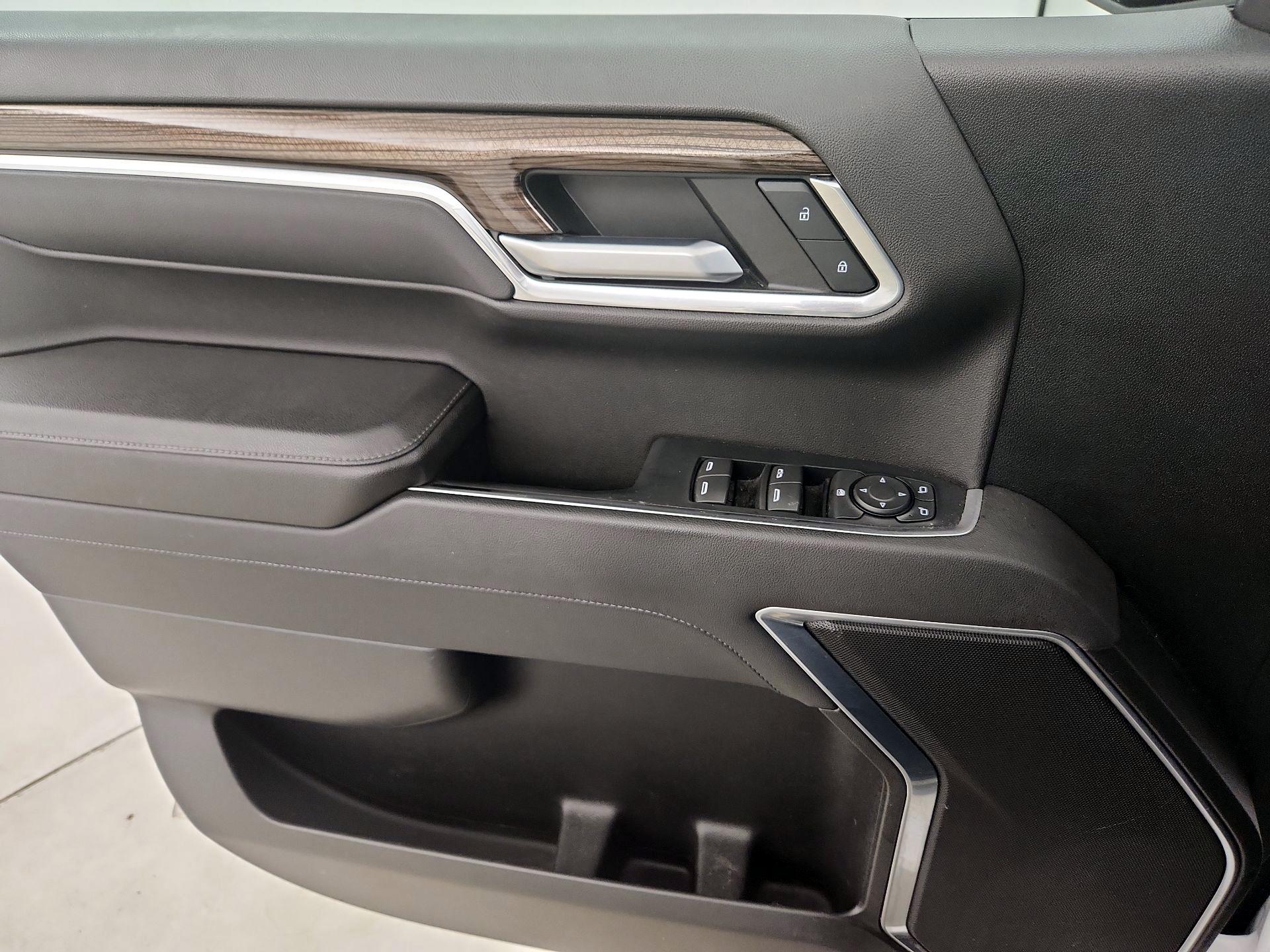 Thumbnail: 2022 Chevrolet Silverado 1500 - 12