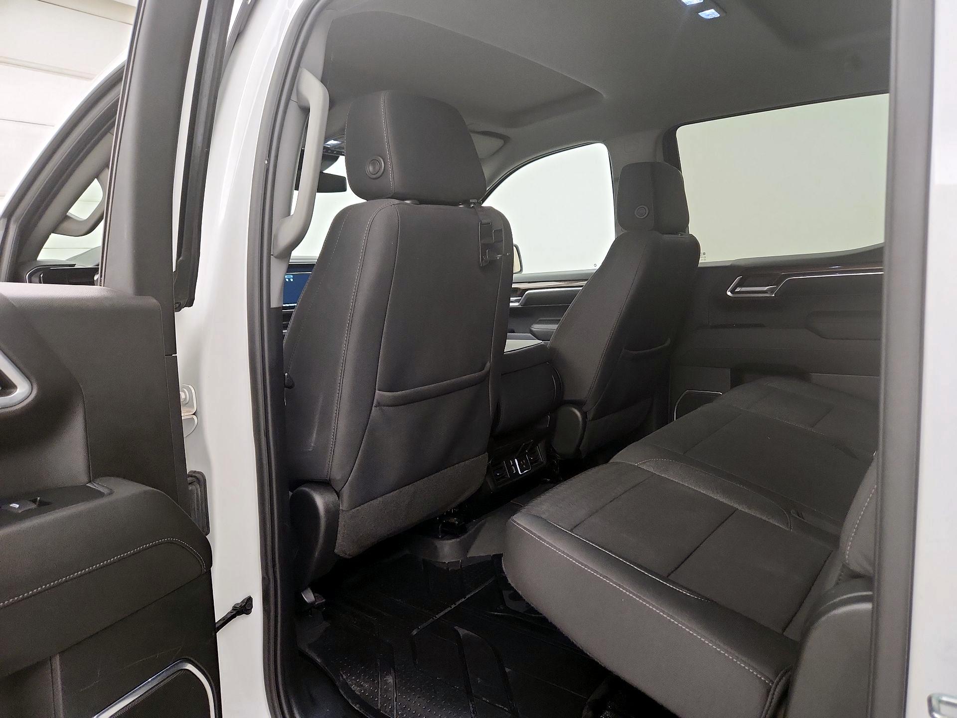 Thumbnail: 2022 Chevrolet Silverado 1500 - 19