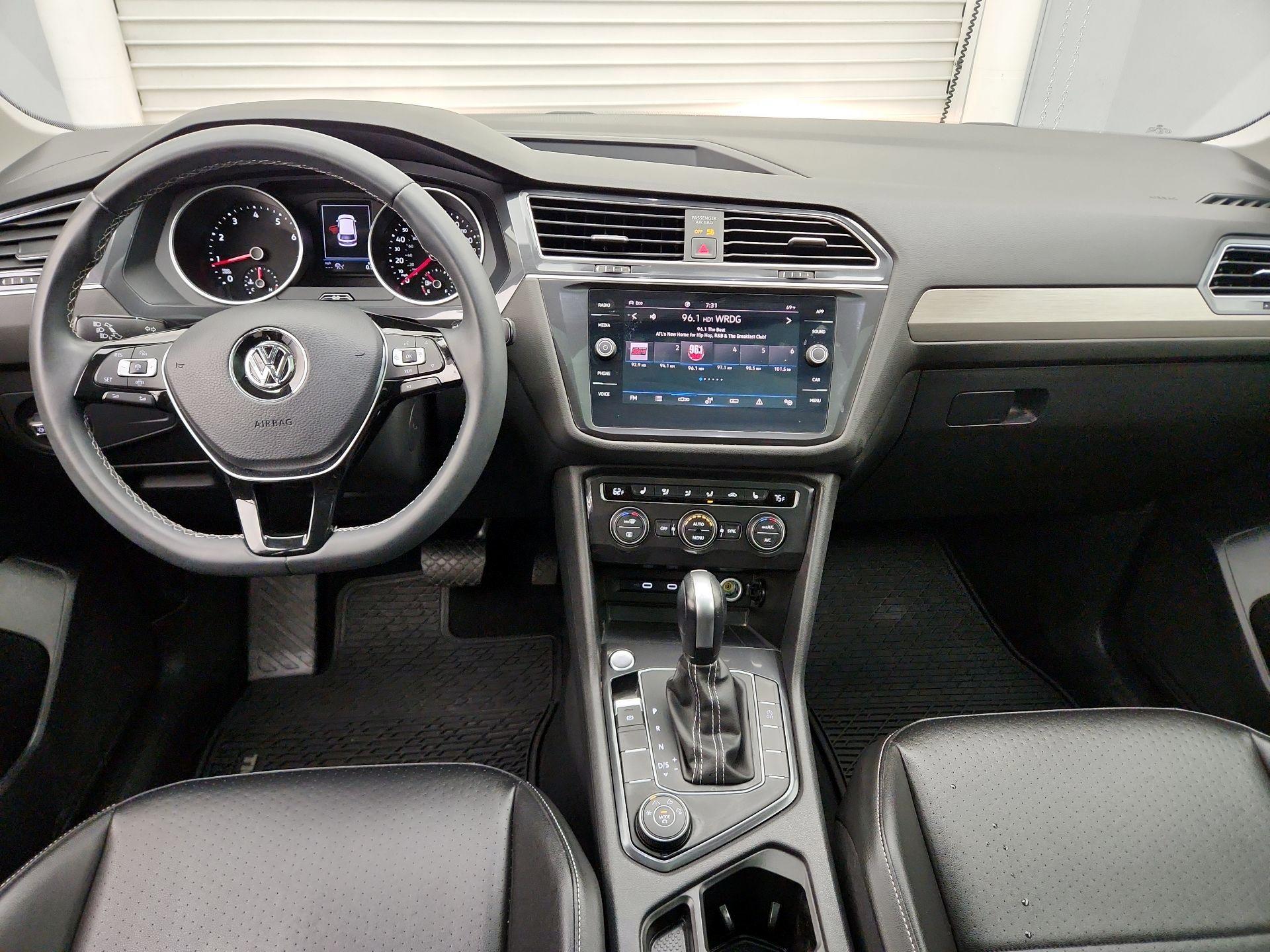 Thumbnail: 2021 Volkswagen Tiguan - 9