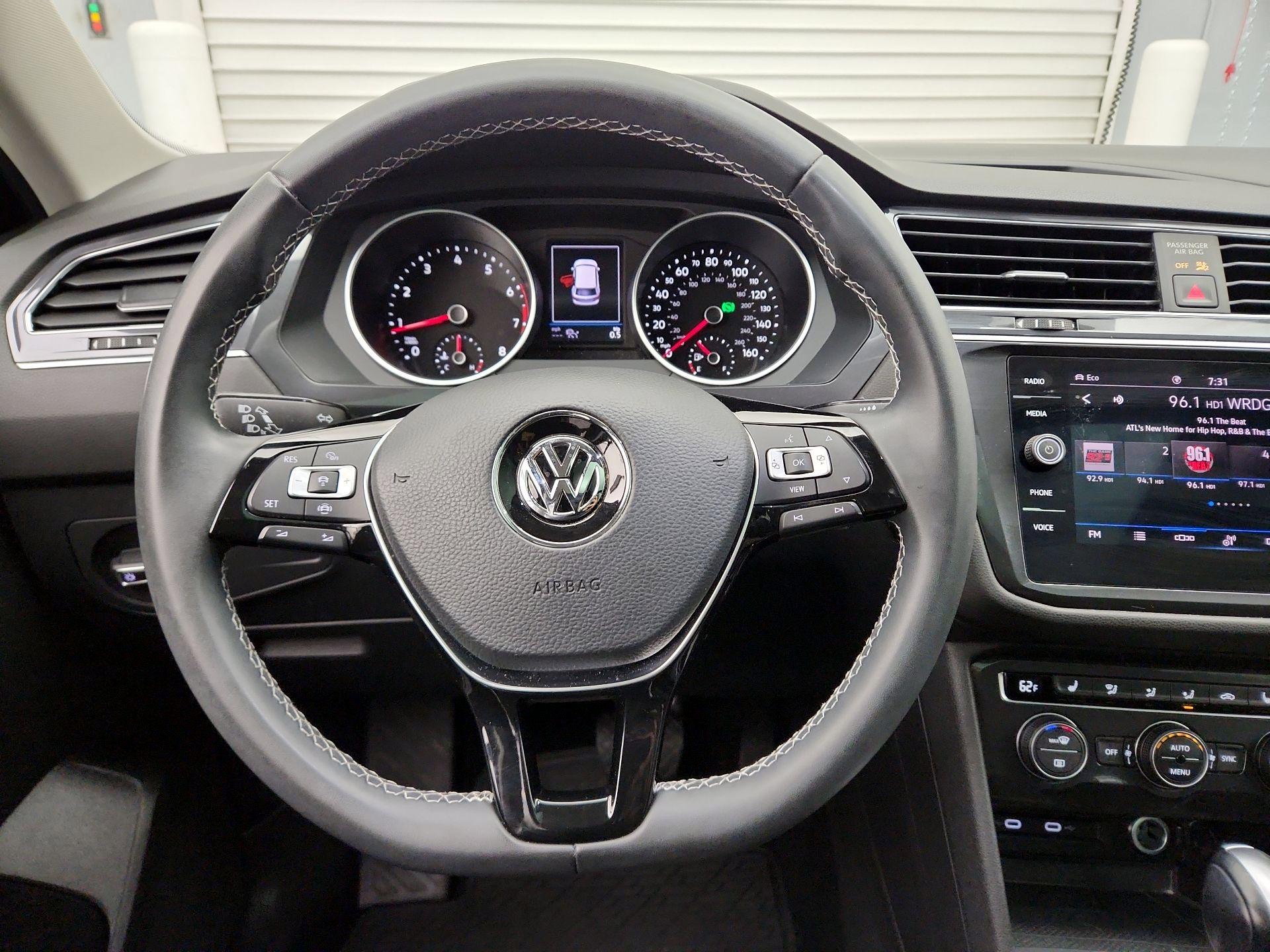 Thumbnail: 2021 Volkswagen Tiguan - 10