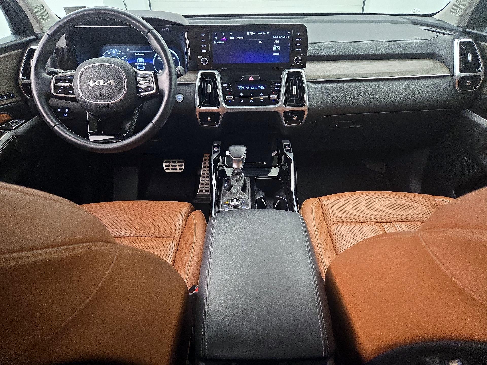 Thumbnail: 2023 Kia Sorento - 9