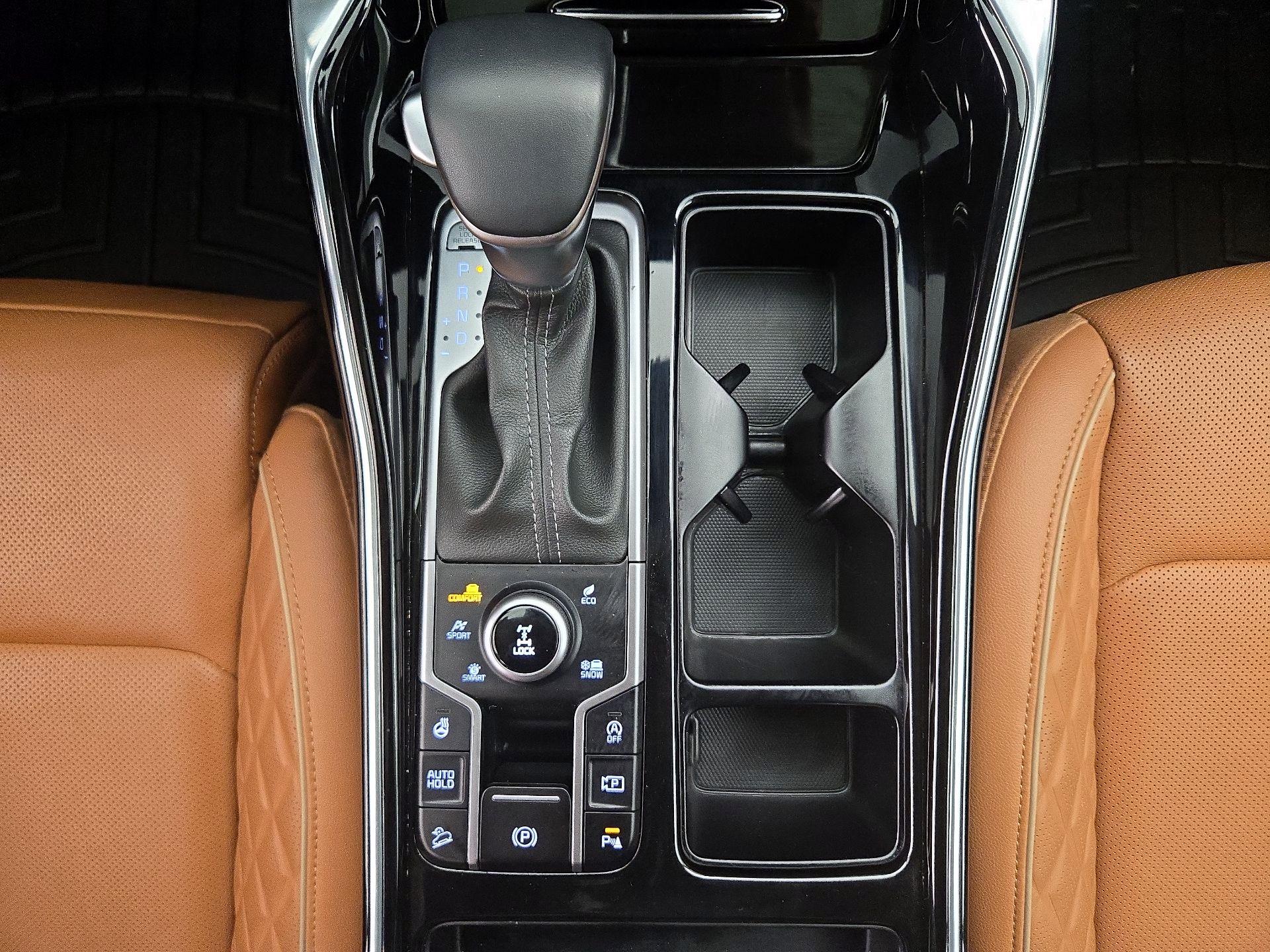 Thumbnail: 2023 Kia Sorento - 18