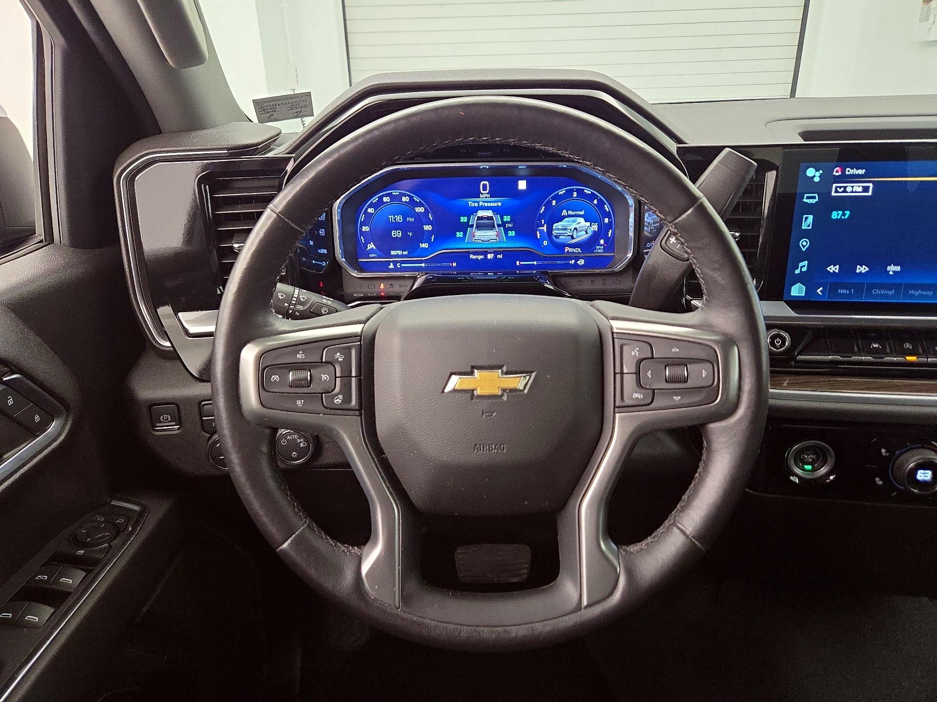 Thumbnail: 2022 Chevrolet Silverado 1500 - 10