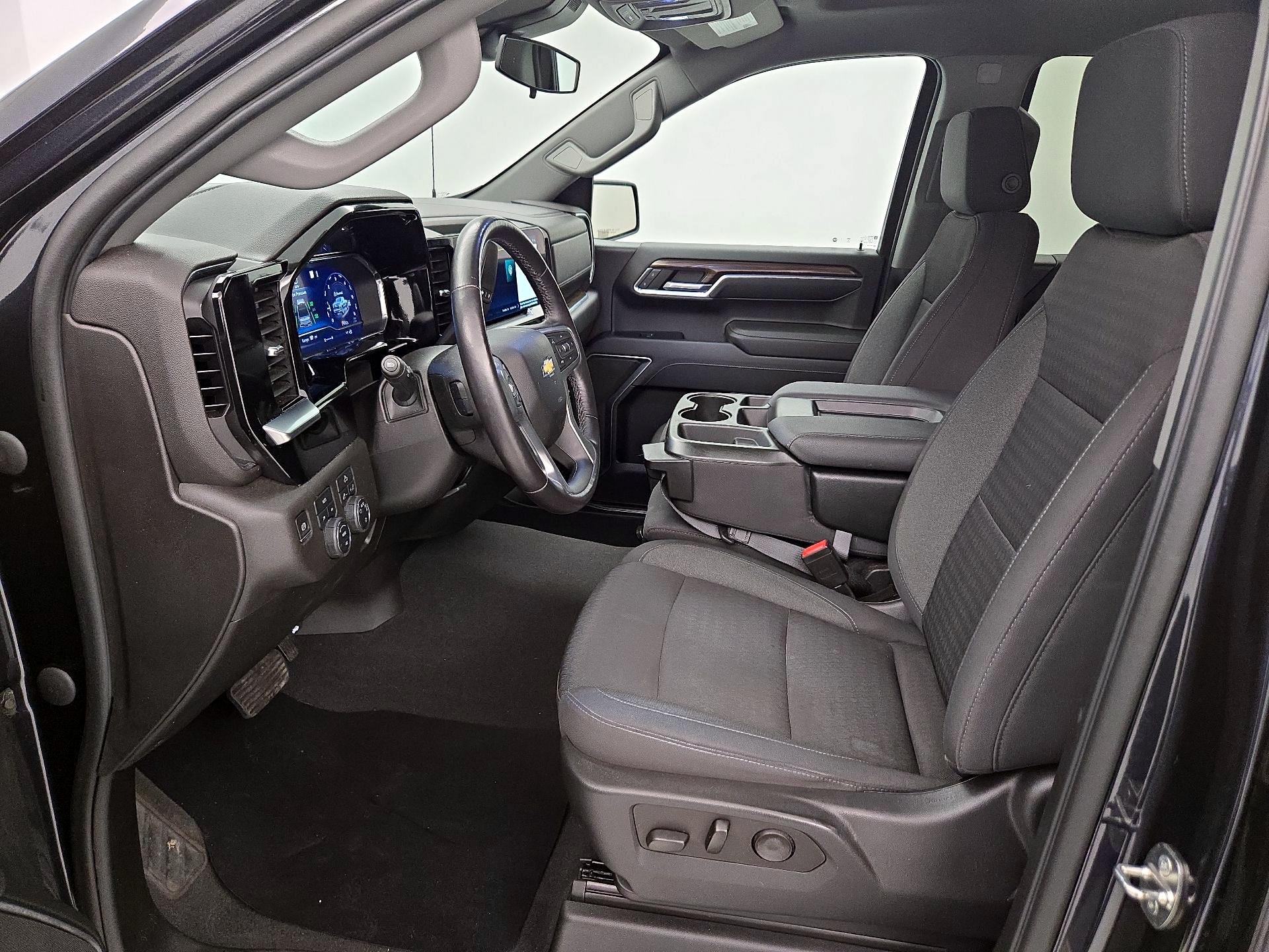 Thumbnail: 2022 Chevrolet Silverado 1500 - 11