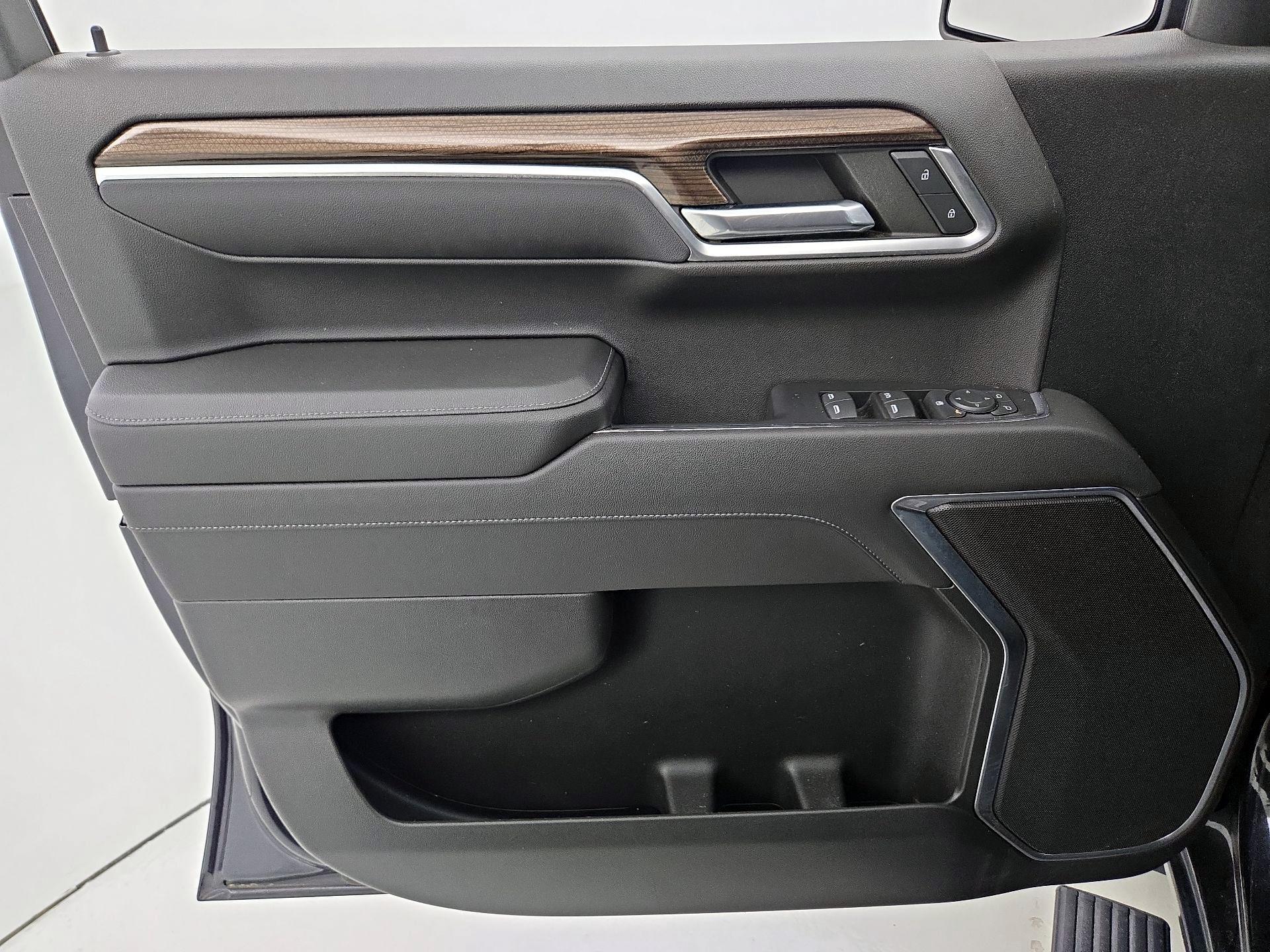 Thumbnail: 2022 Chevrolet Silverado 1500 - 12