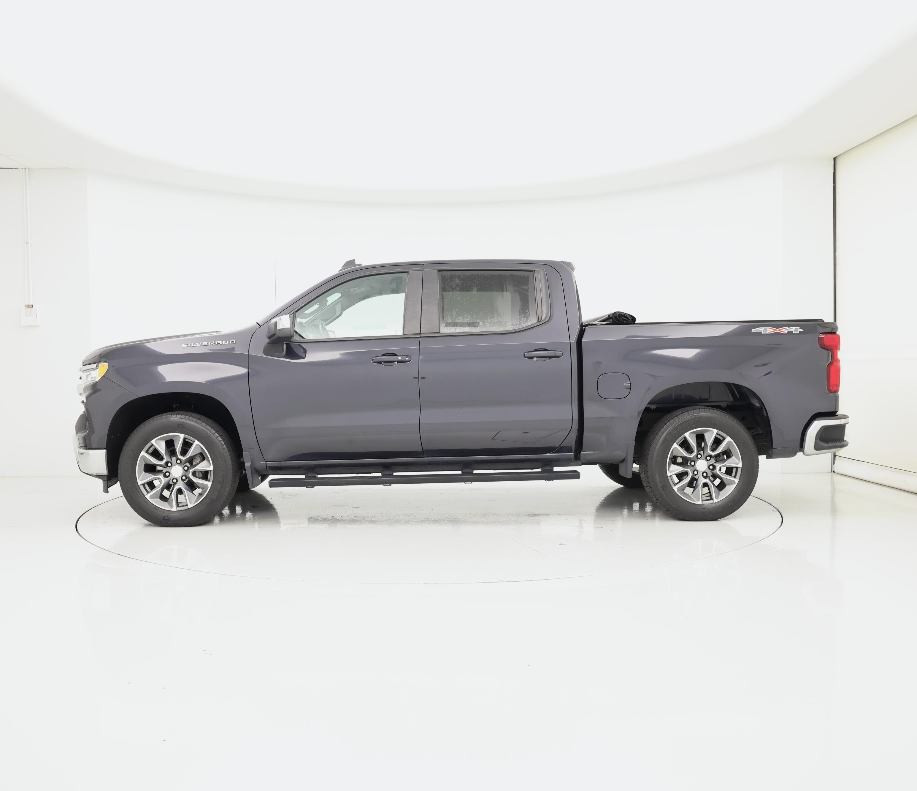 Thumbnail: 2022 Chevrolet Silverado 1500 - 3
