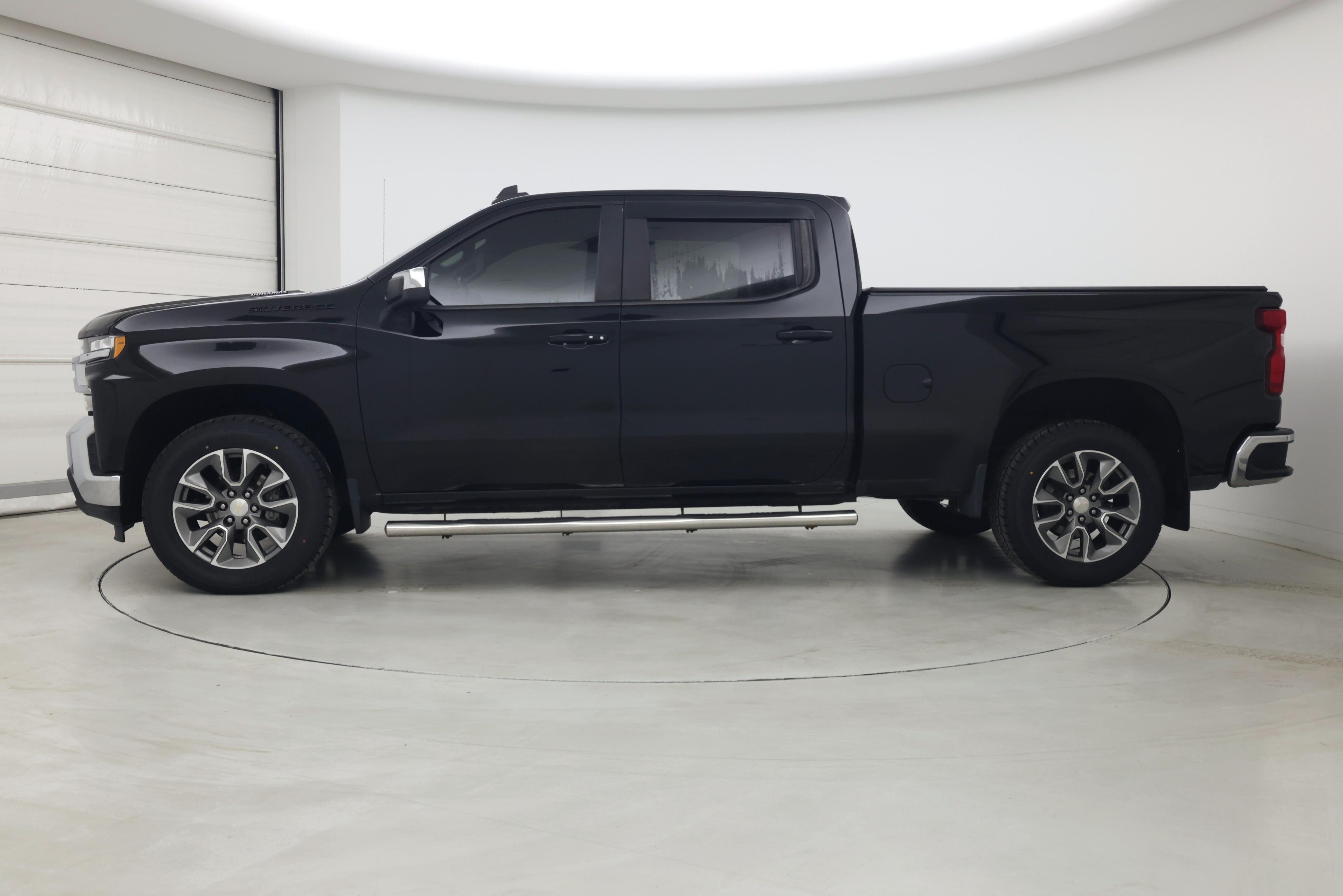 Thumbnail: 2021 Chevrolet Silverado 1500 - 3