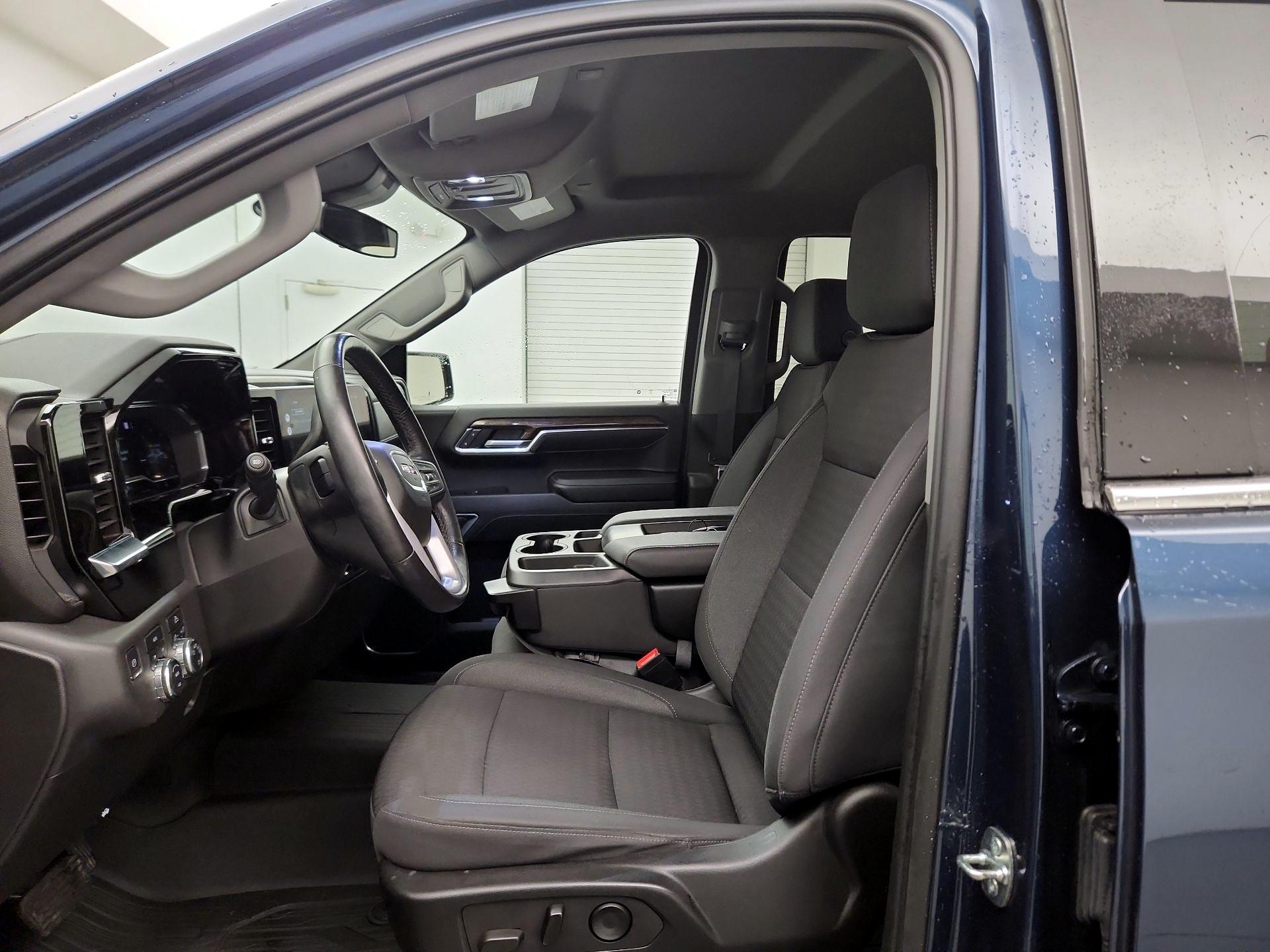 Thumbnail: 2022 GMC Sierra 1500 - 11