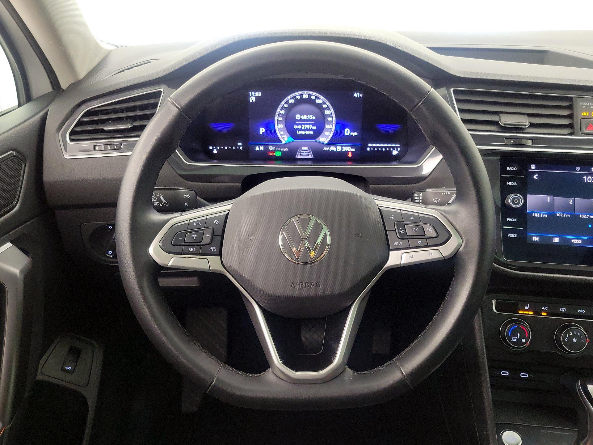 Thumbnail: 2024 Volkswagen Tiguan - 10