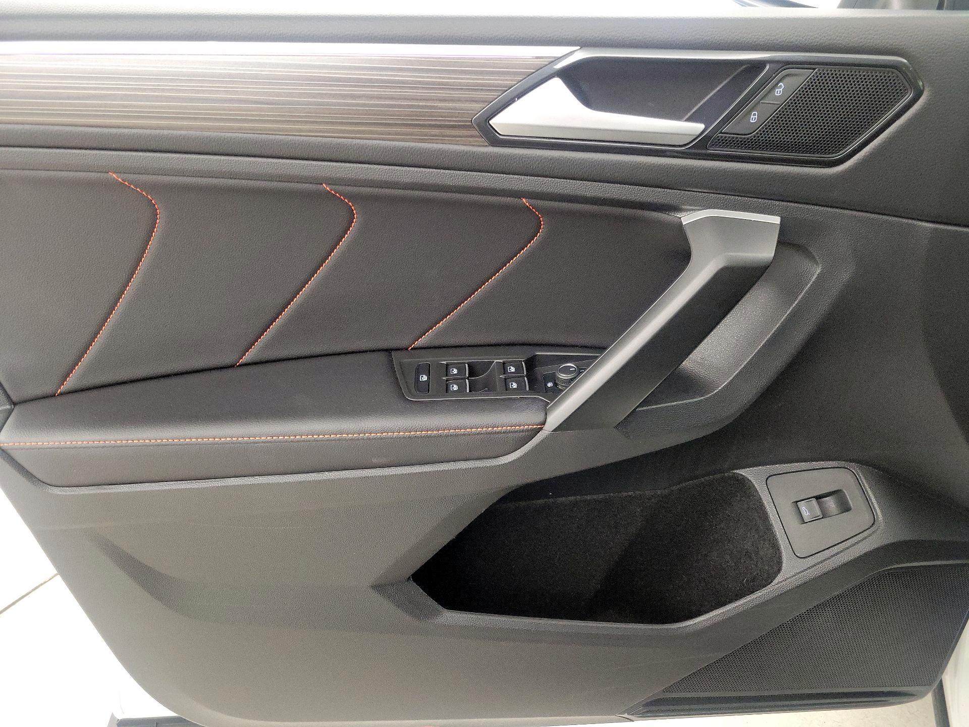 Thumbnail: 2024 Volkswagen Tiguan - 12