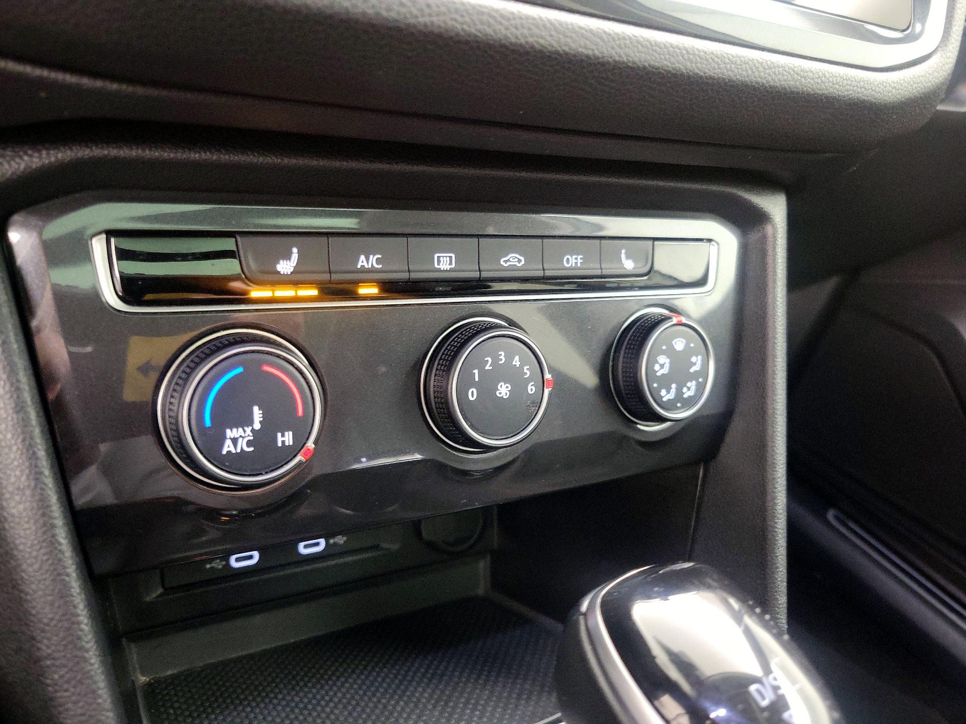 Thumbnail: 2024 Volkswagen Tiguan - 16