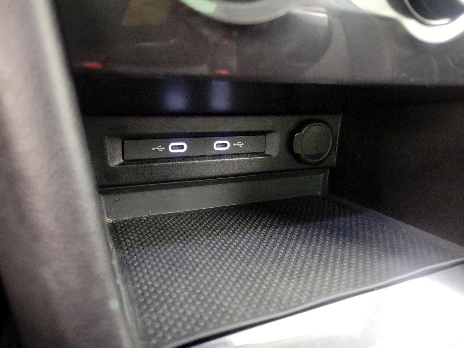 Thumbnail: 2024 Volkswagen Tiguan - 18