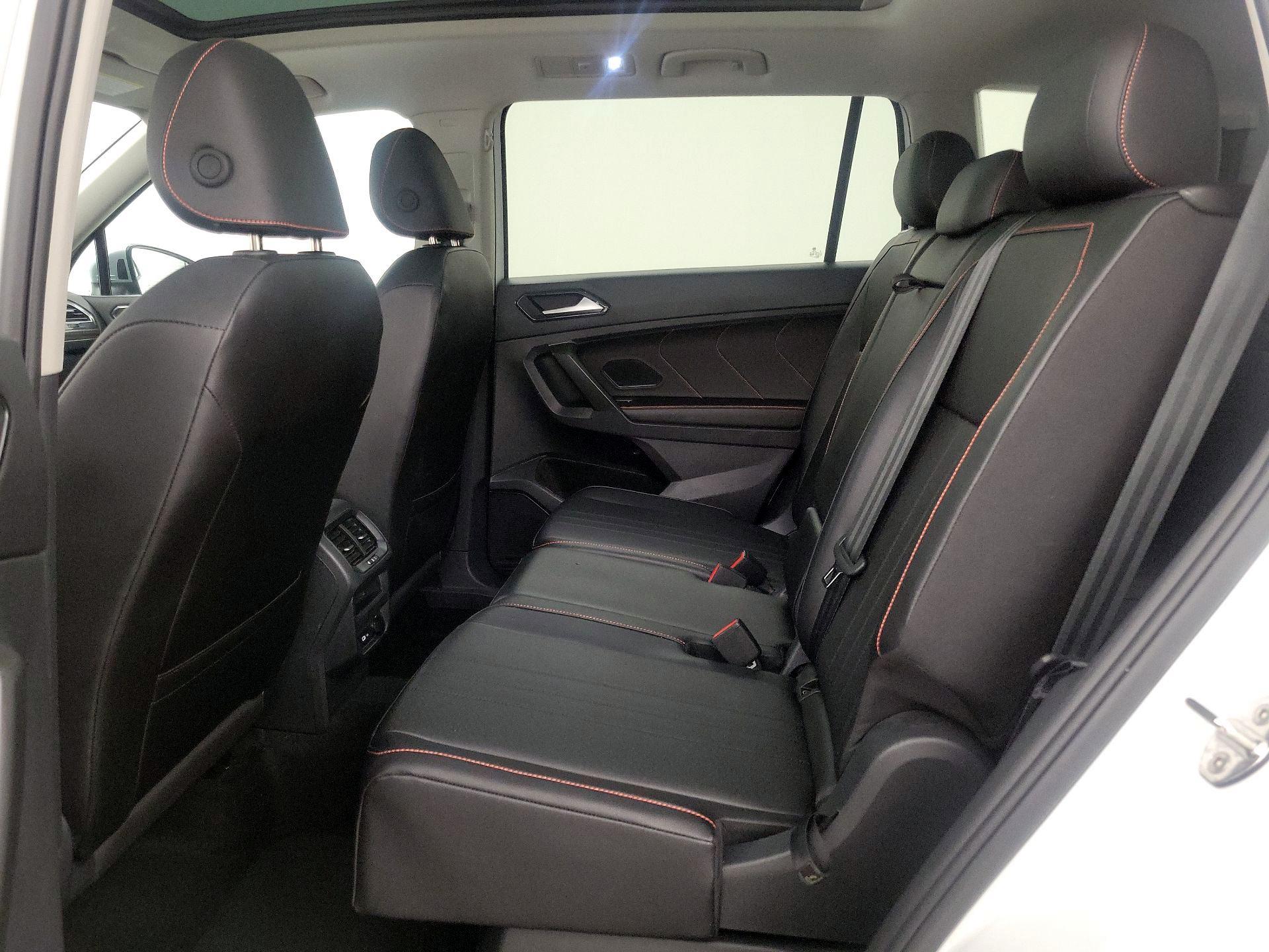 Thumbnail: 2024 Volkswagen Tiguan - 20