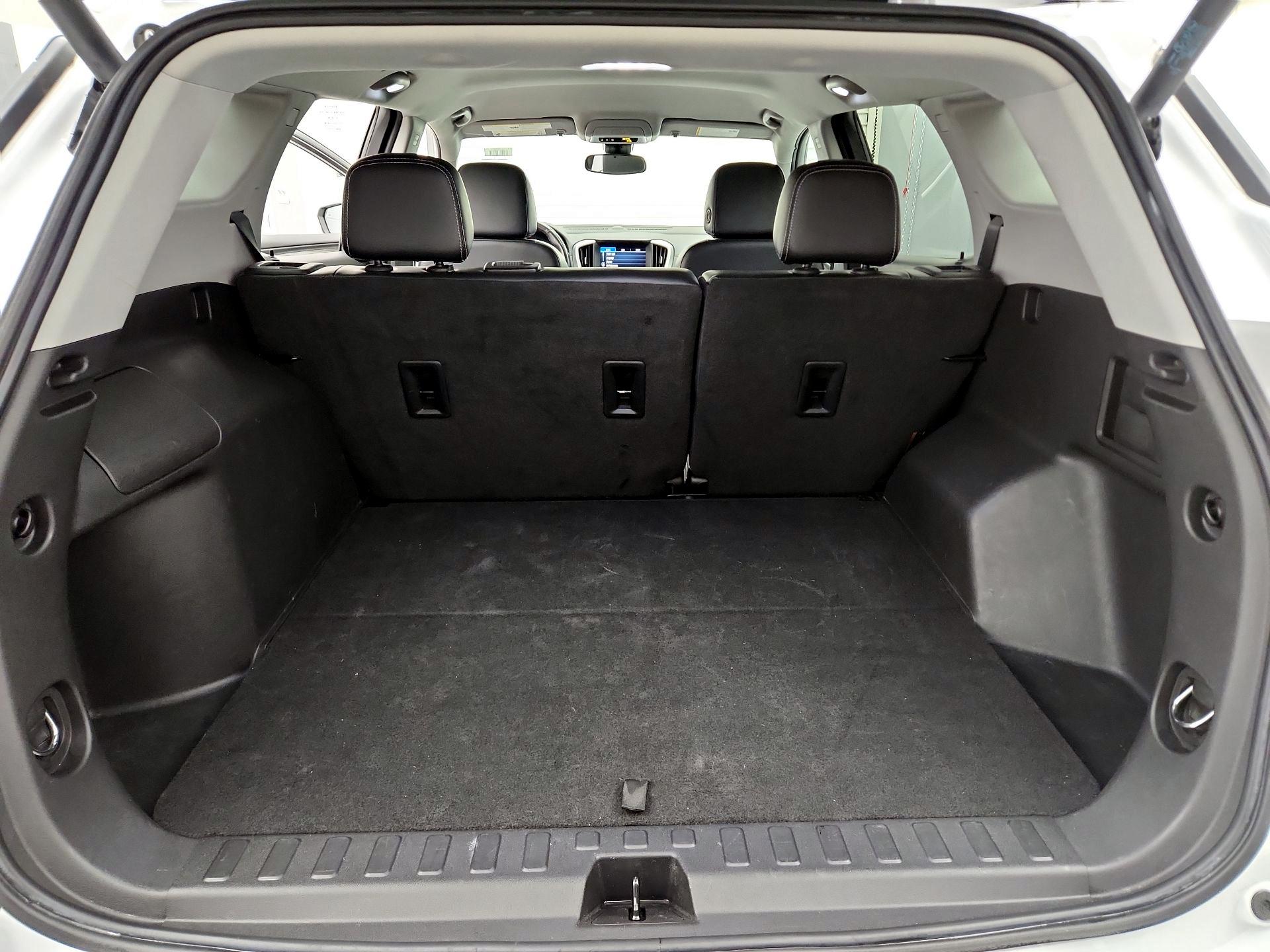 Thumbnail: 2022 GMC Terrain - 20