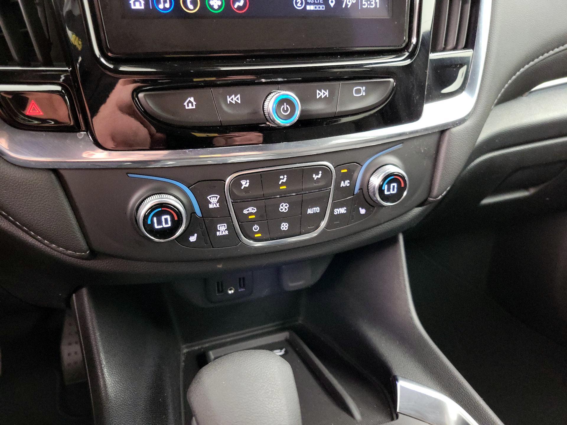 Thumbnail: 2023 Chevrolet Traverse - 16