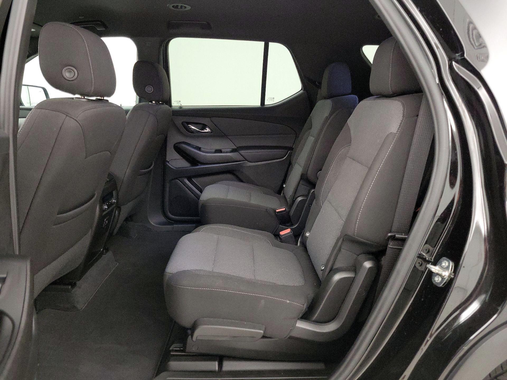 Thumbnail: 2023 Chevrolet Traverse - 19