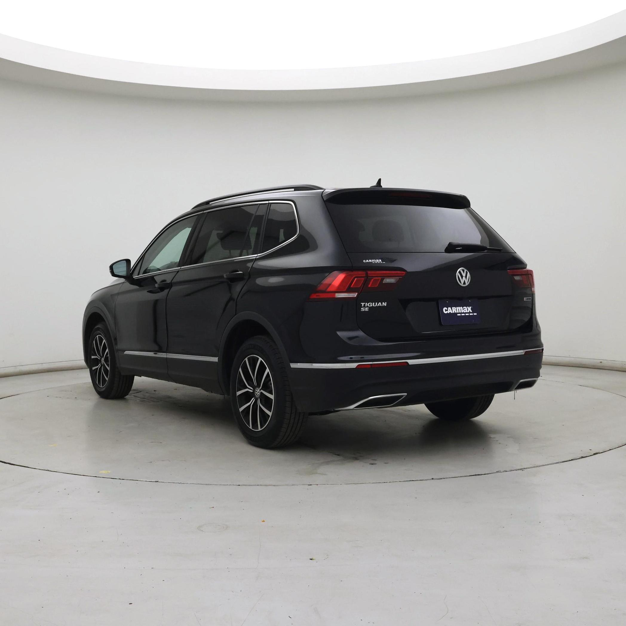 Thumbnail: 2021 Volkswagen Tiguan - 2